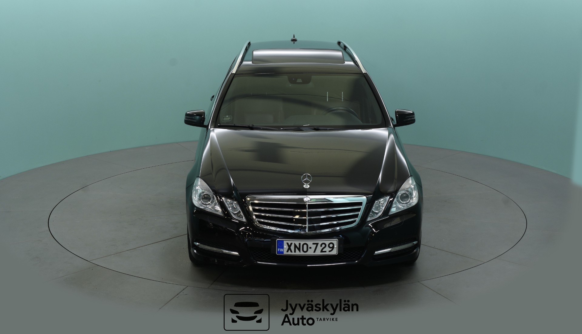 MERCEDES-BENZ E 2011