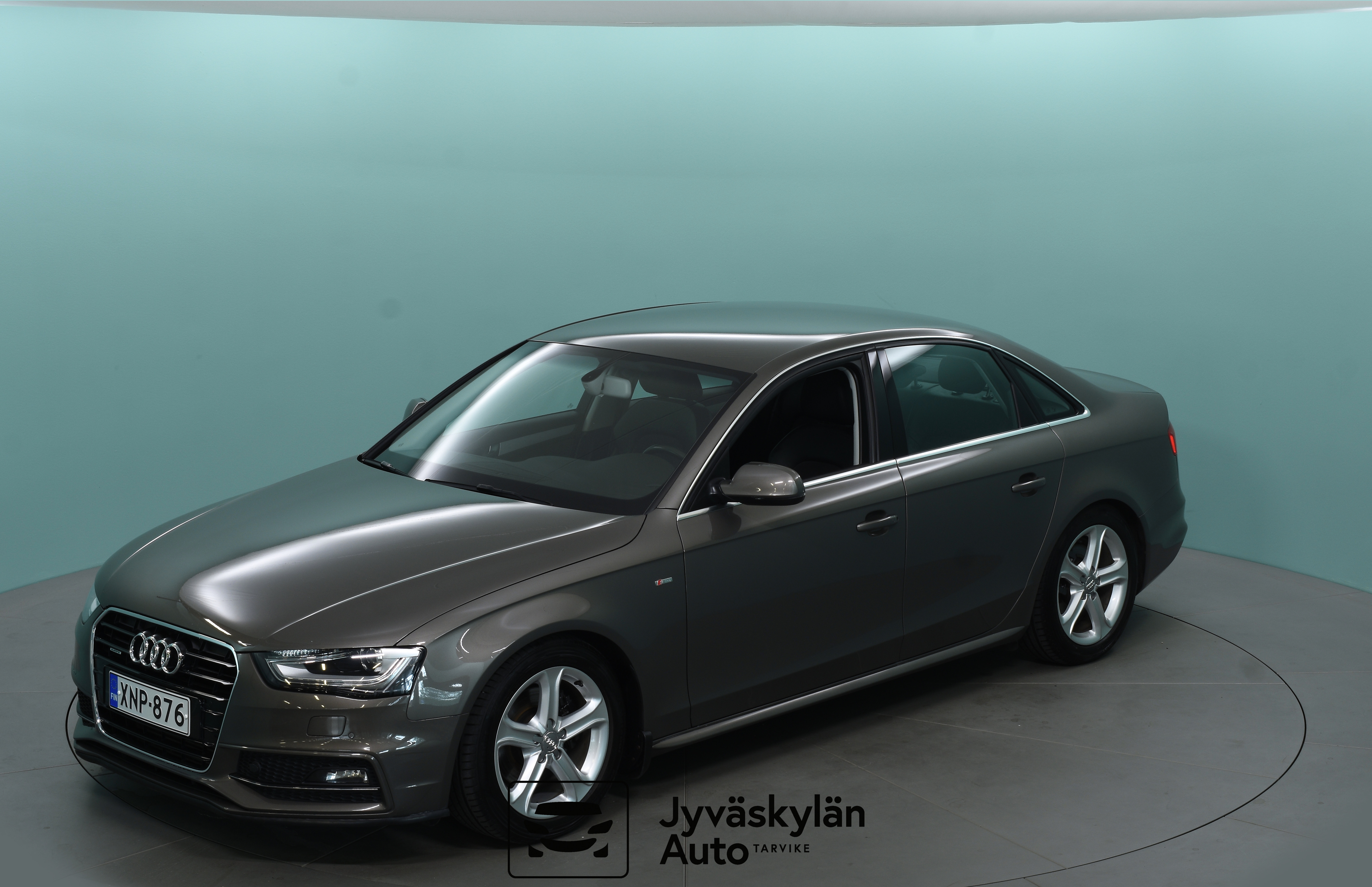 AUDI A4 2015