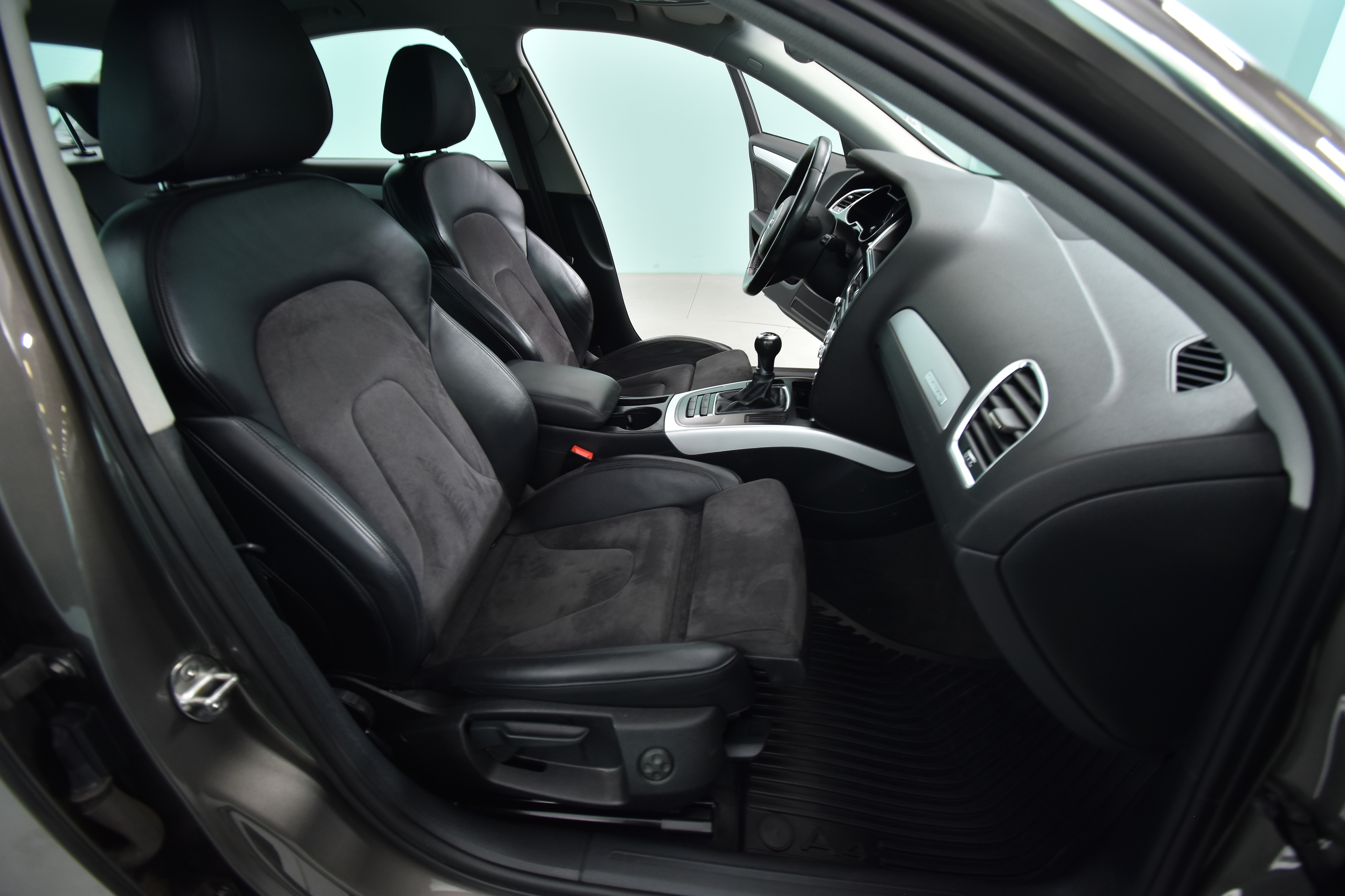 AUDI A4 2015