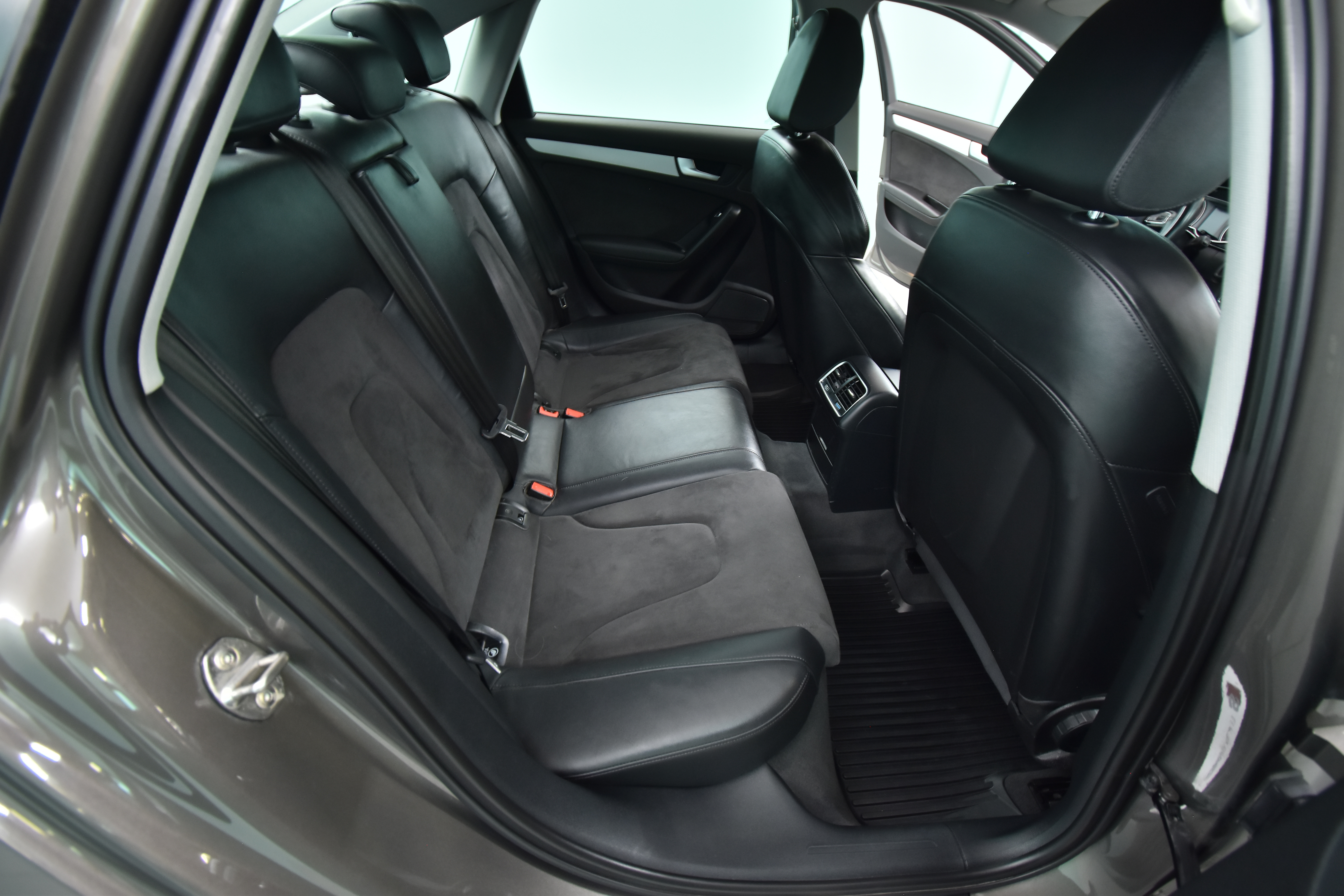 AUDI A4 2015