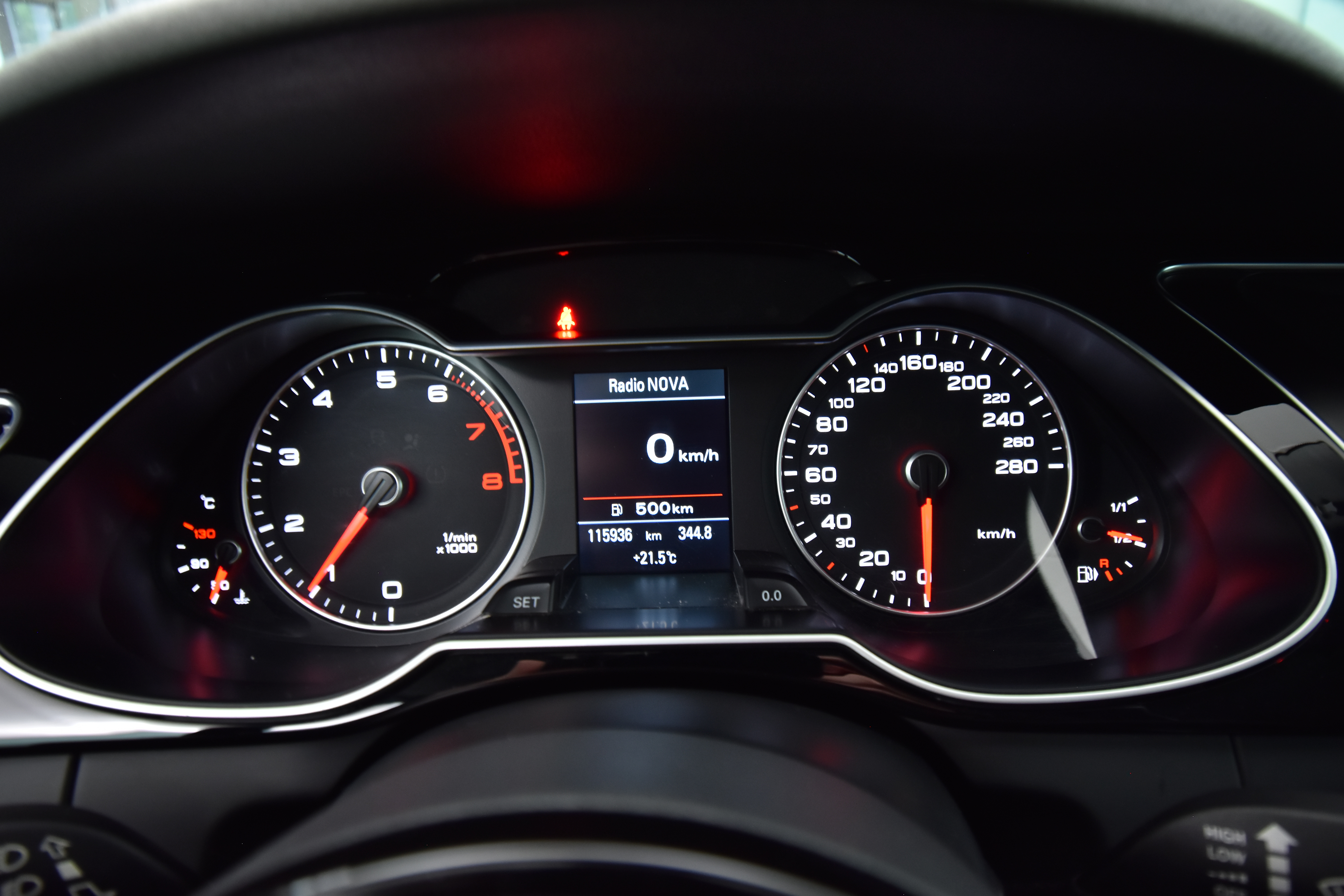 AUDI A4 2015