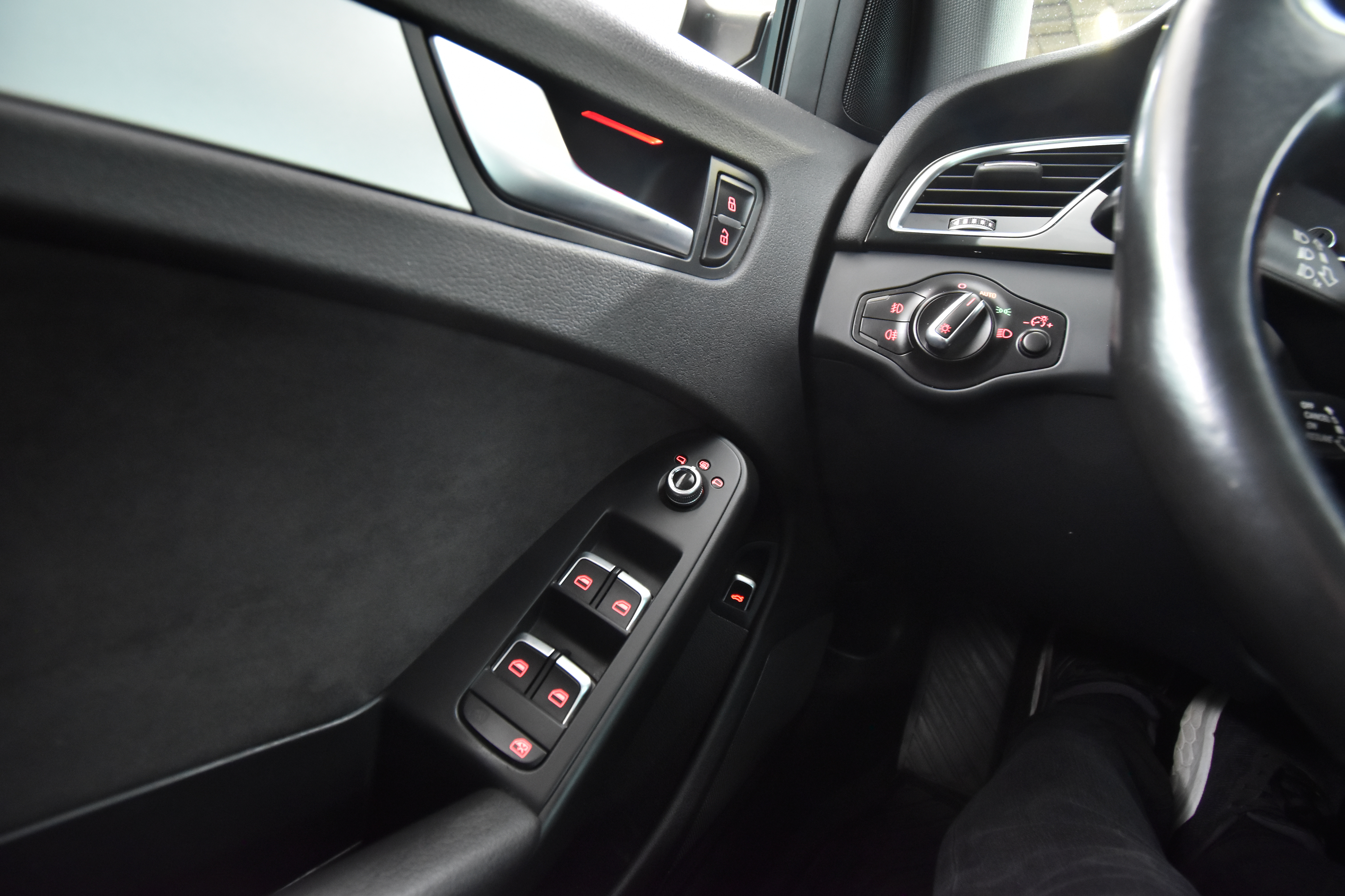 AUDI A4 2015