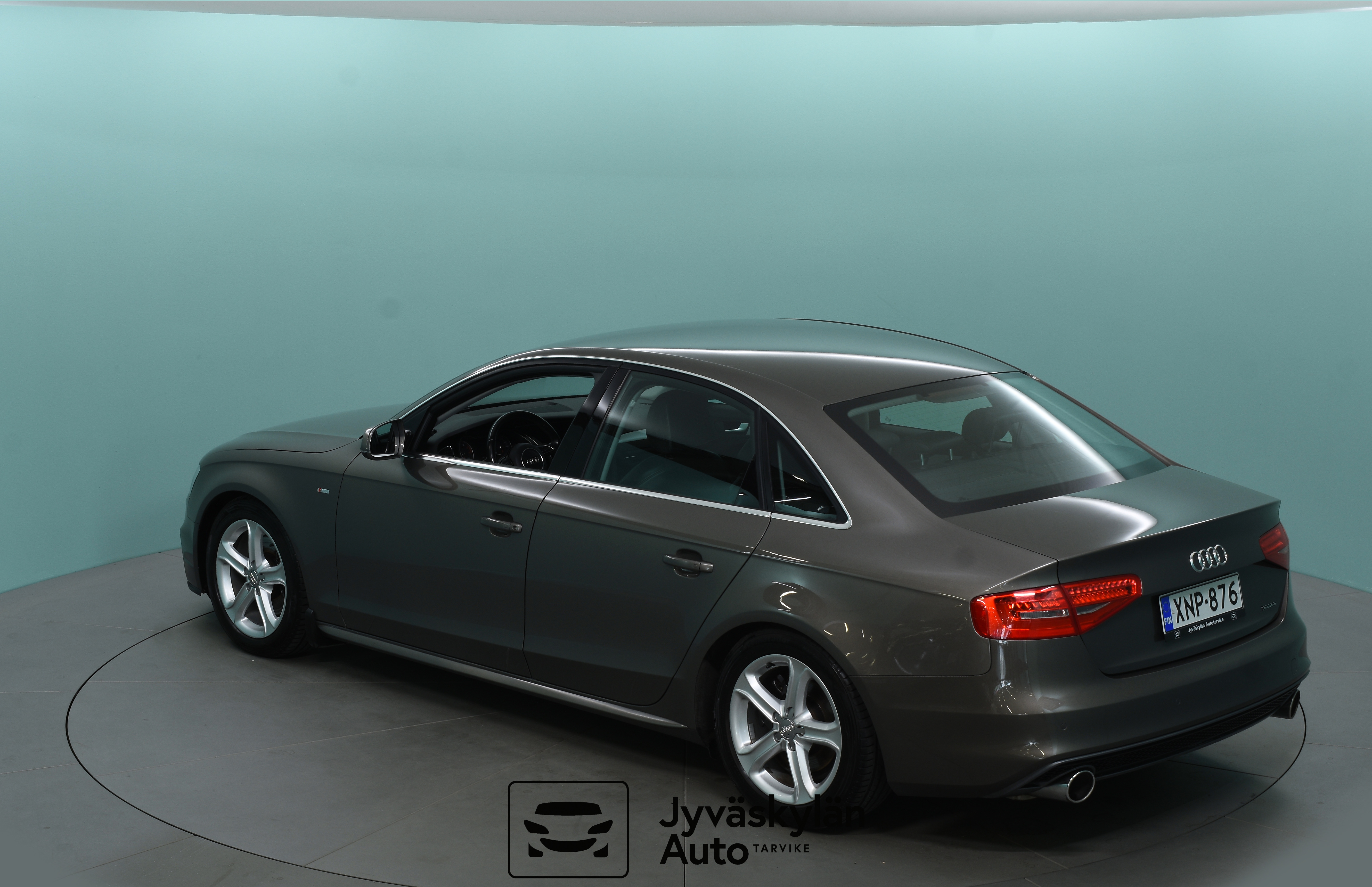 AUDI A4 2015