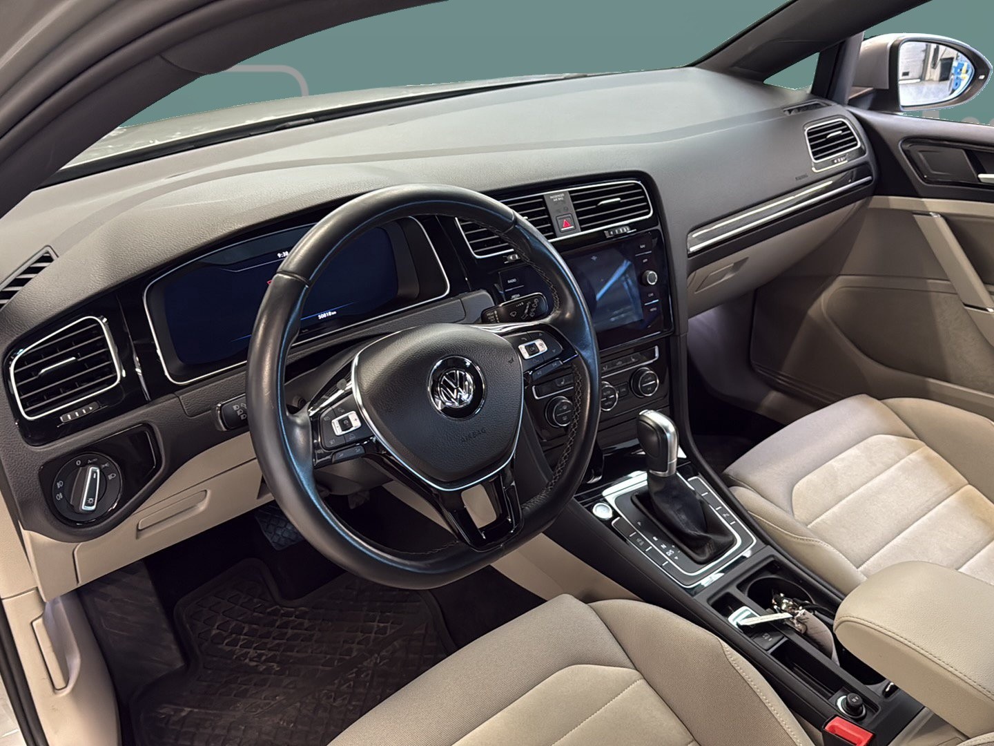 VOLKSWAGEN Golf 2018