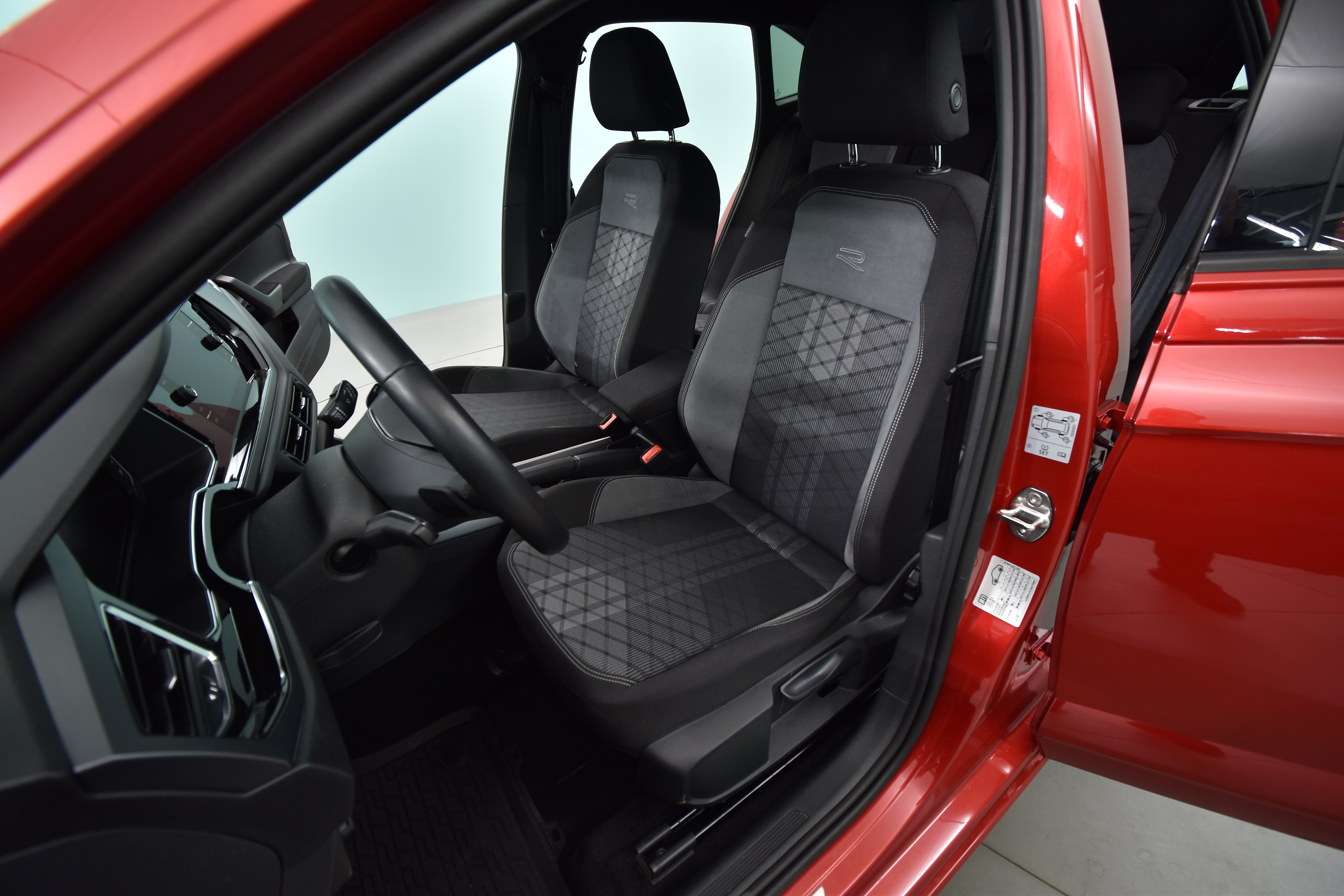 VOLKSWAGEN Taigo 2024