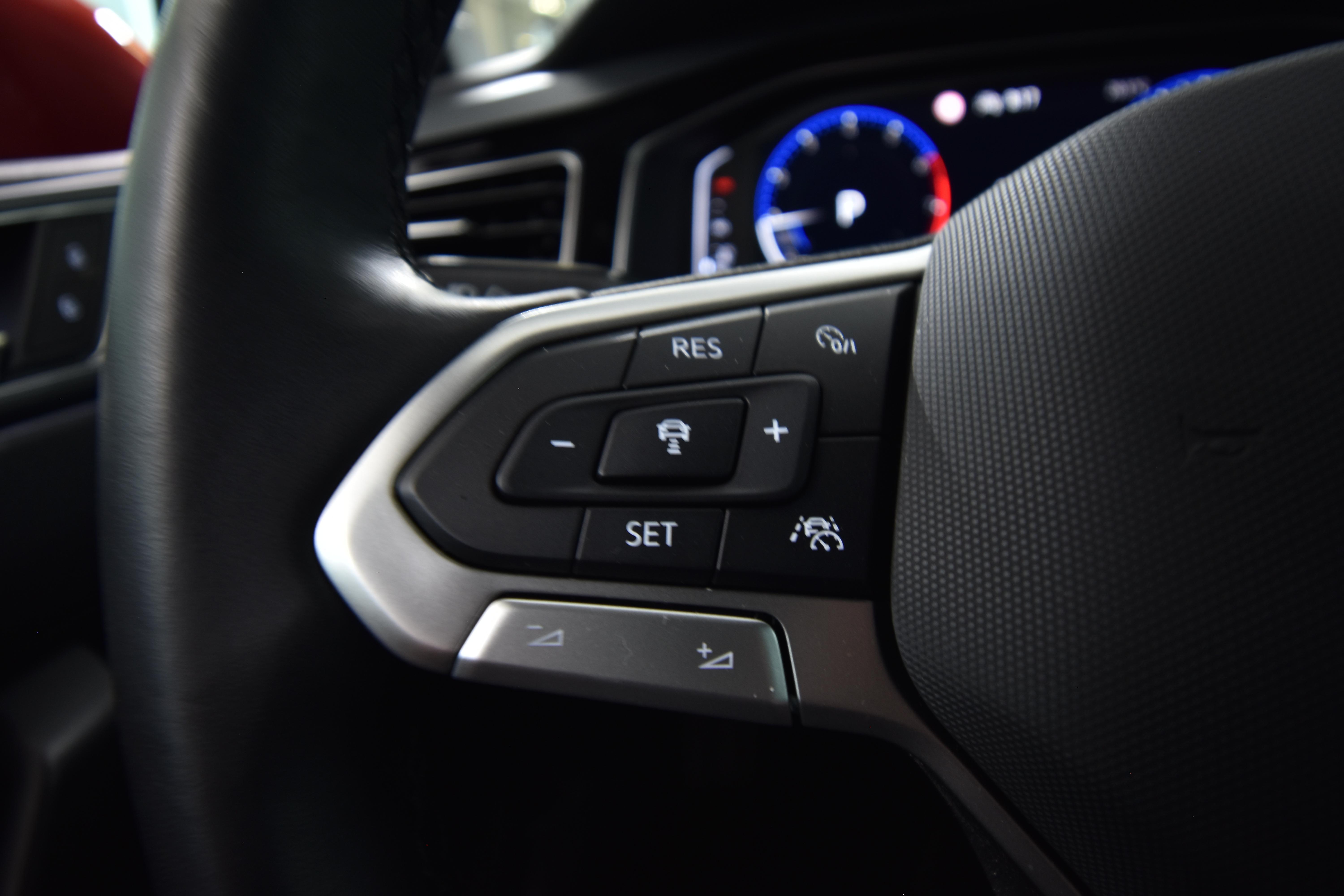 VOLKSWAGEN Taigo 2024