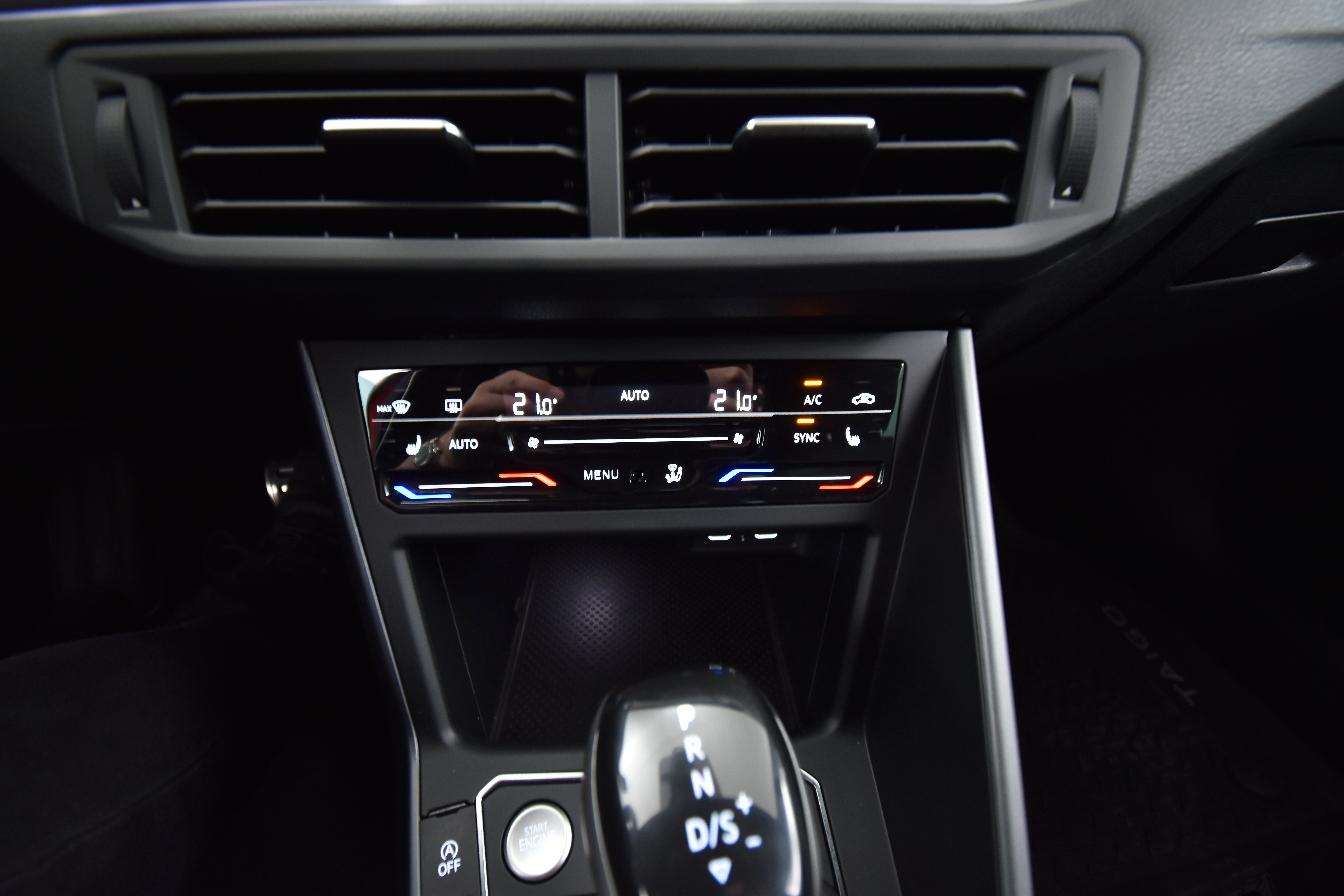 VOLKSWAGEN Taigo 2024