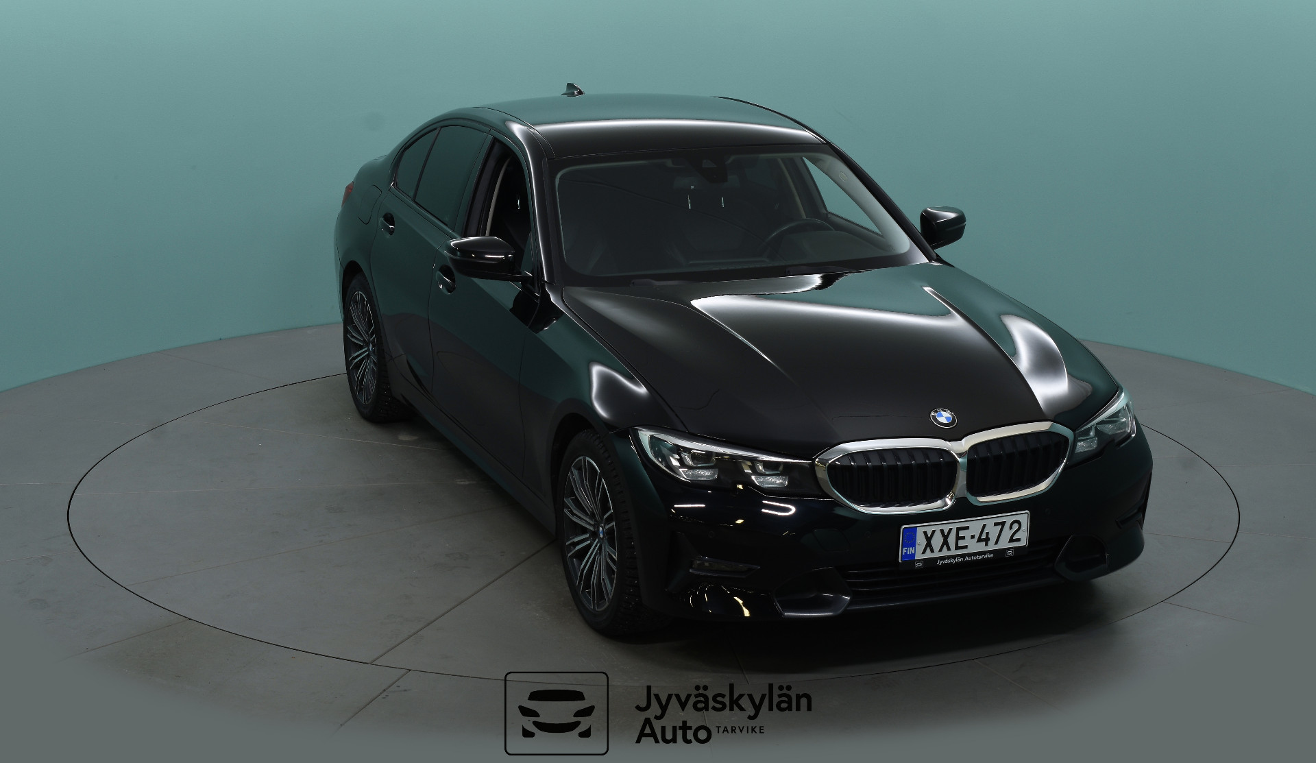 BMW 330 2019