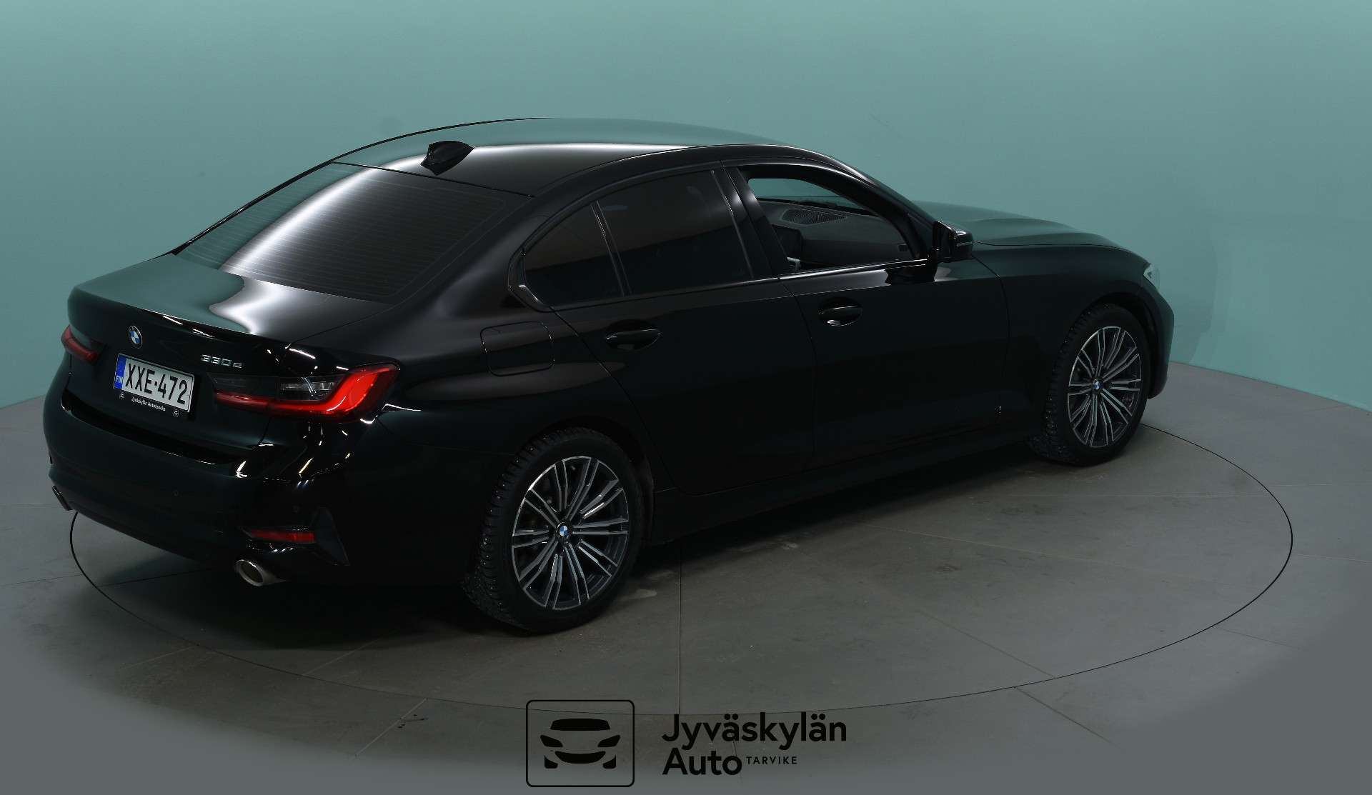 BMW 330 2019