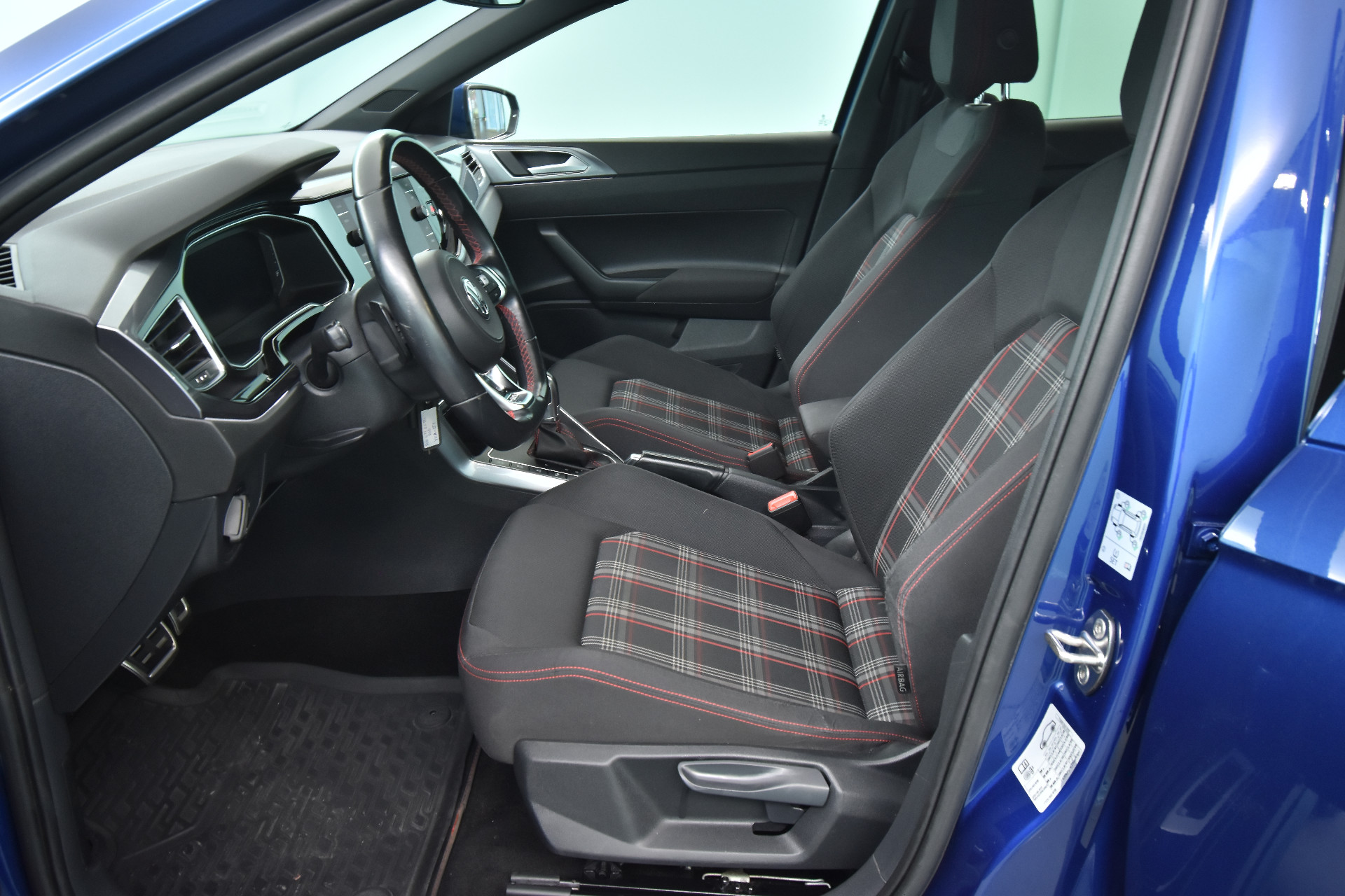 VOLKSWAGEN Polo 2018
