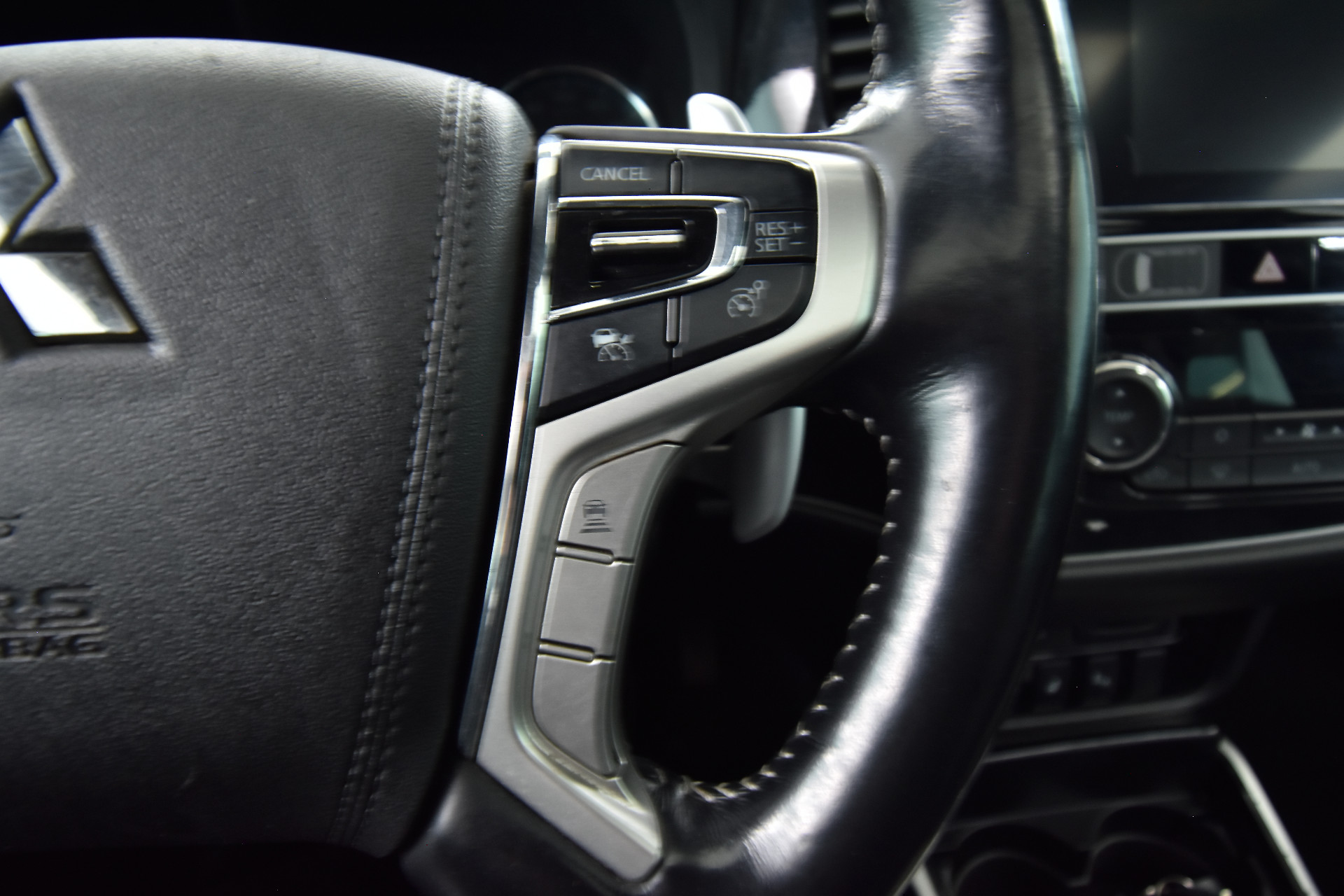 MITSUBISHI Outlander PHEV 2019