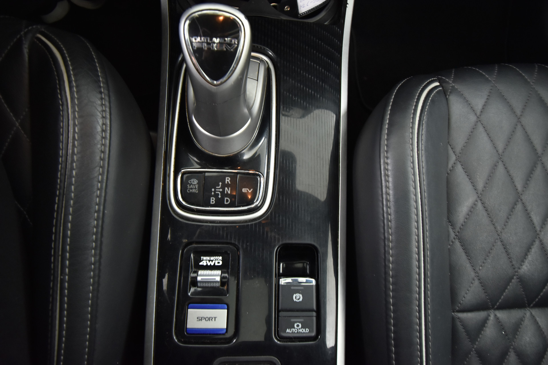 MITSUBISHI Outlander PHEV 2019