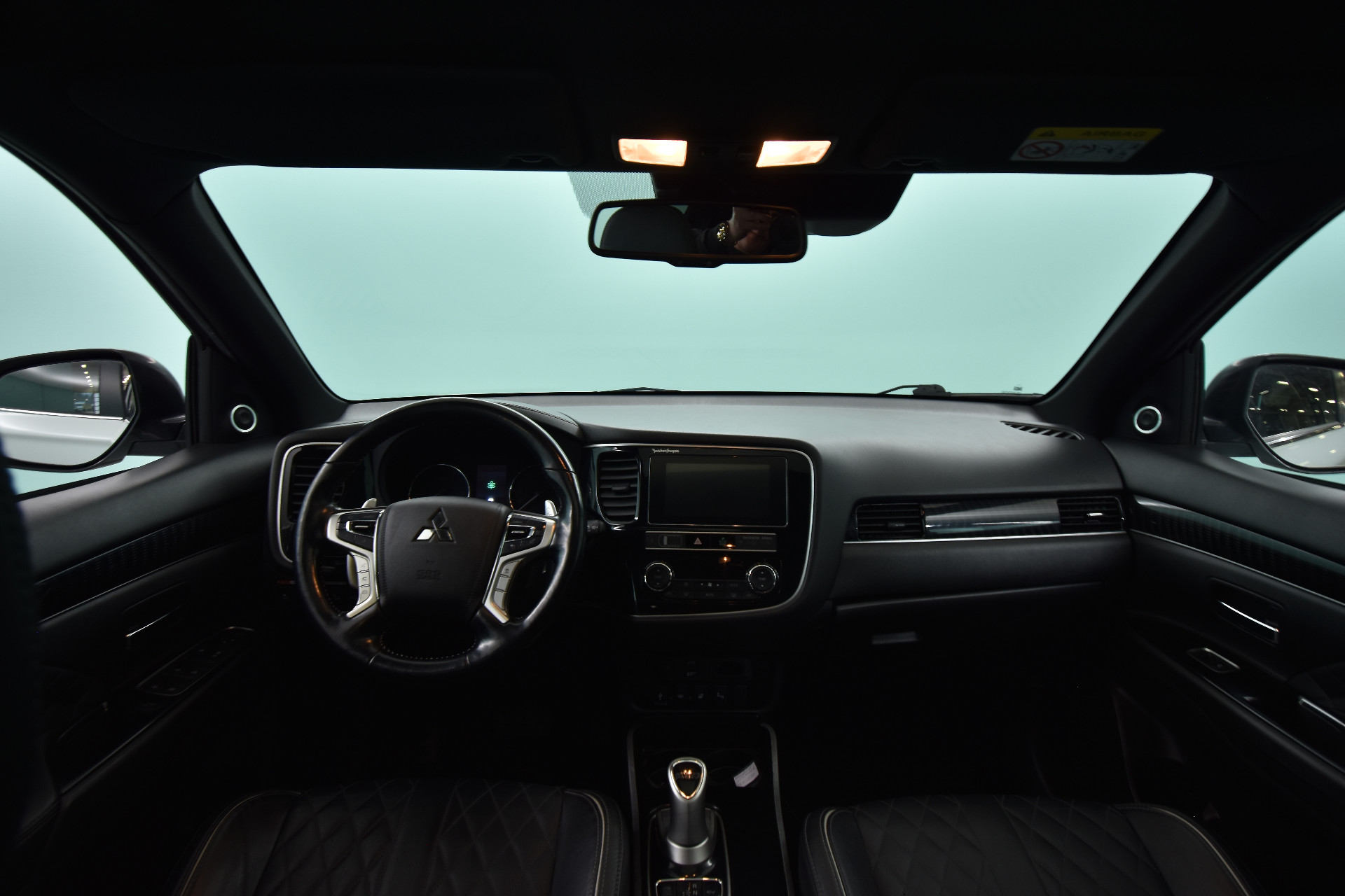 MITSUBISHI Outlander PHEV 2019