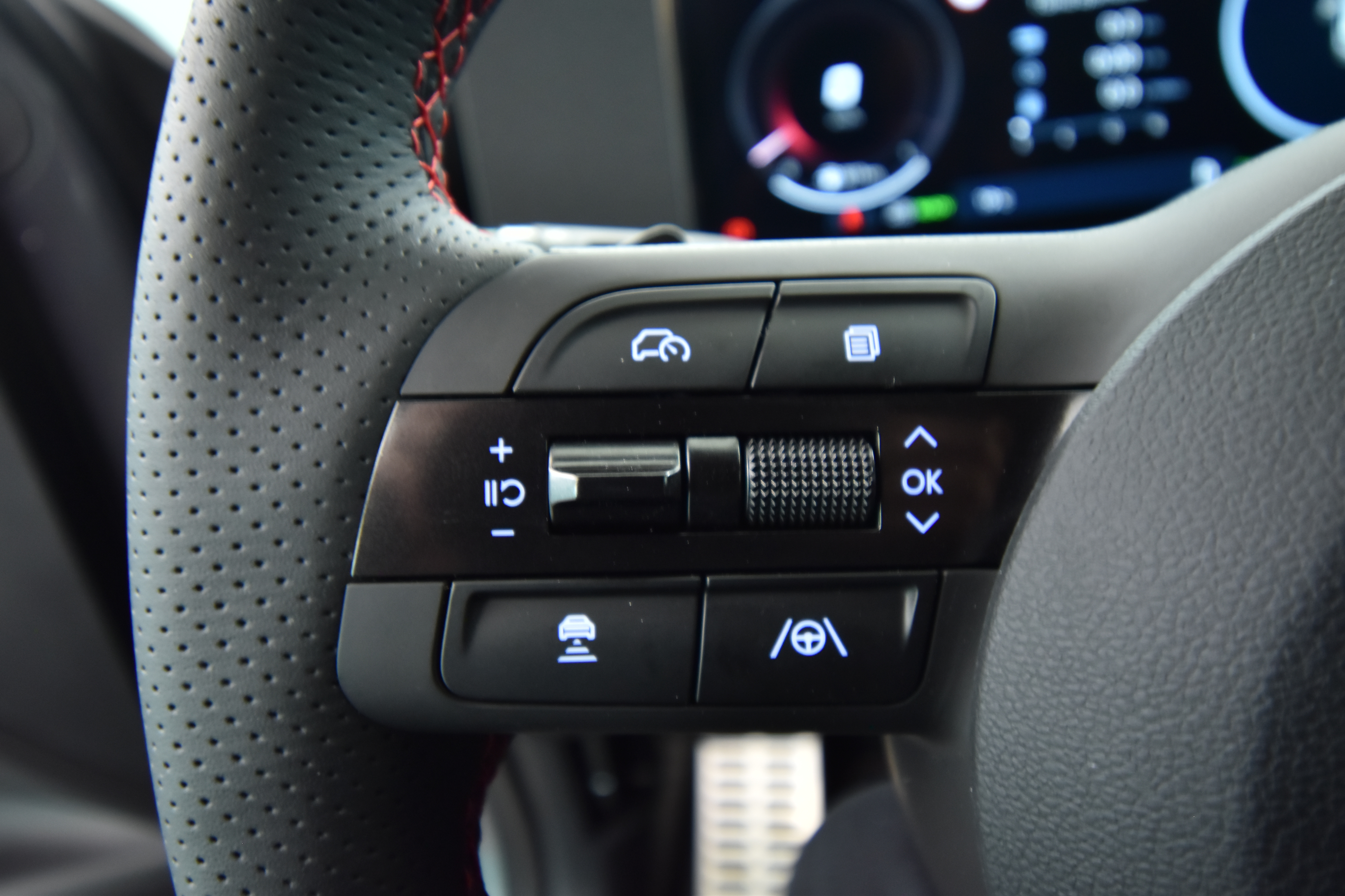 Hyundai TUCSON Hybrid 2026