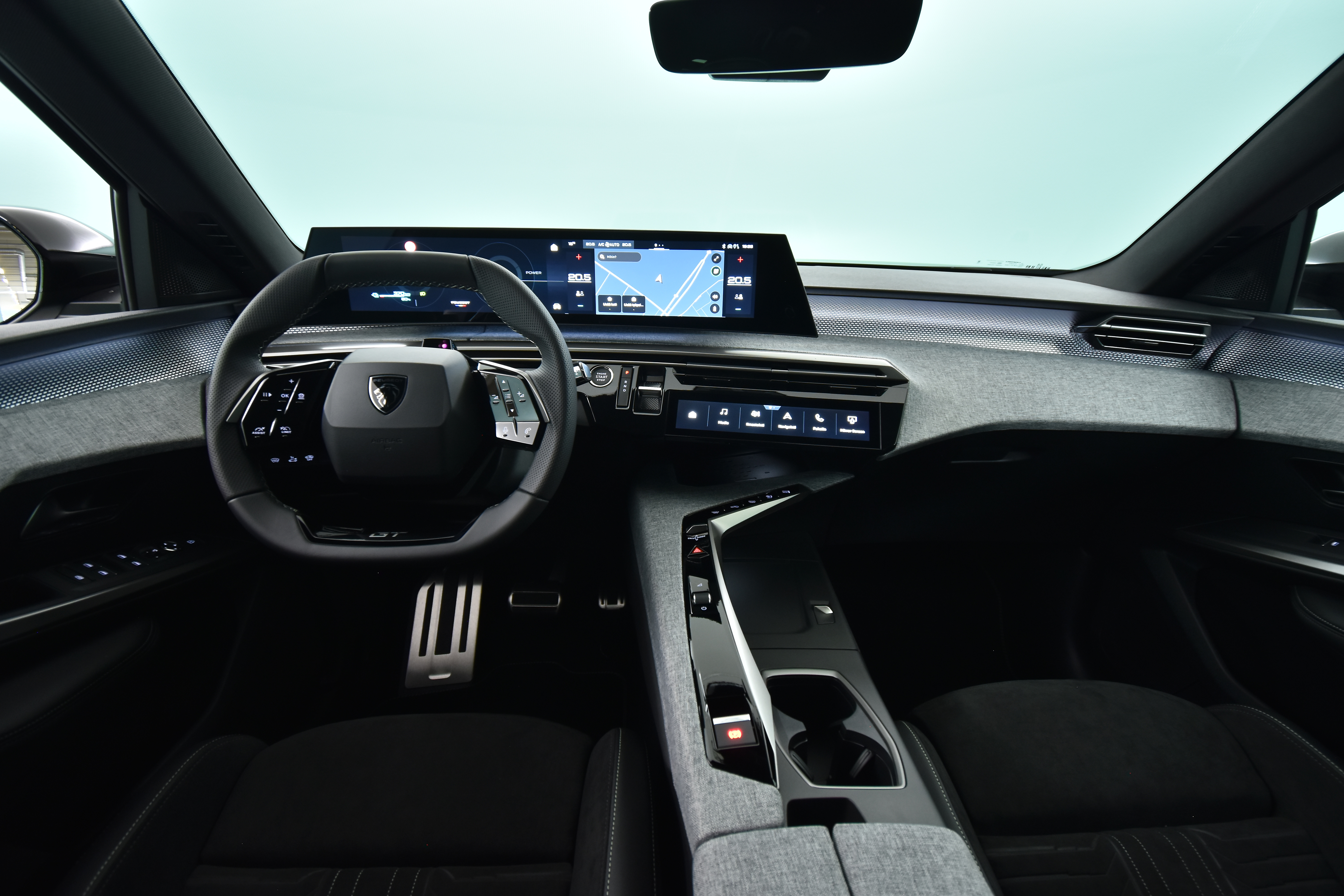 Peugeot E-5008 2026