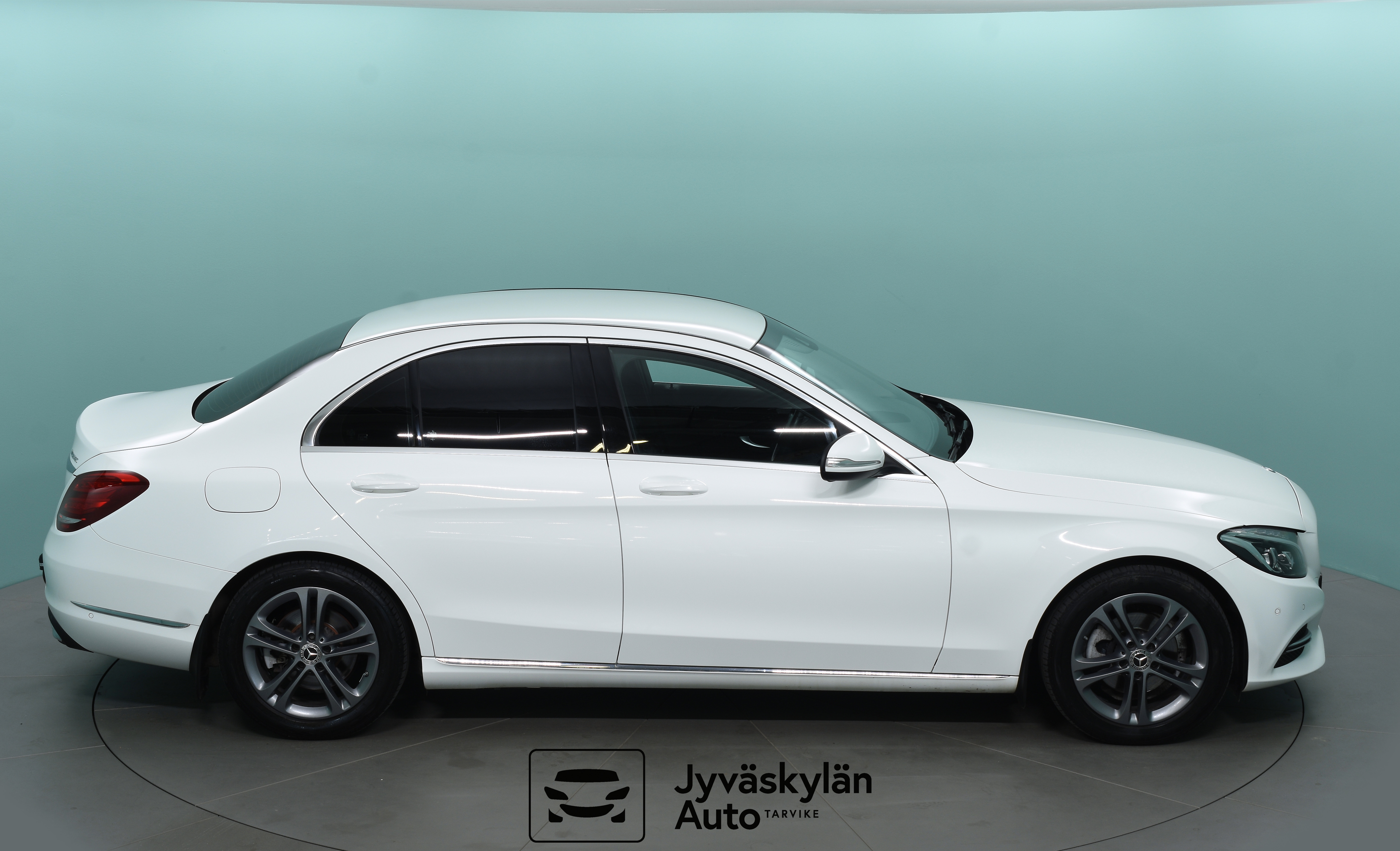 MERCEDES-BENZ C 2015