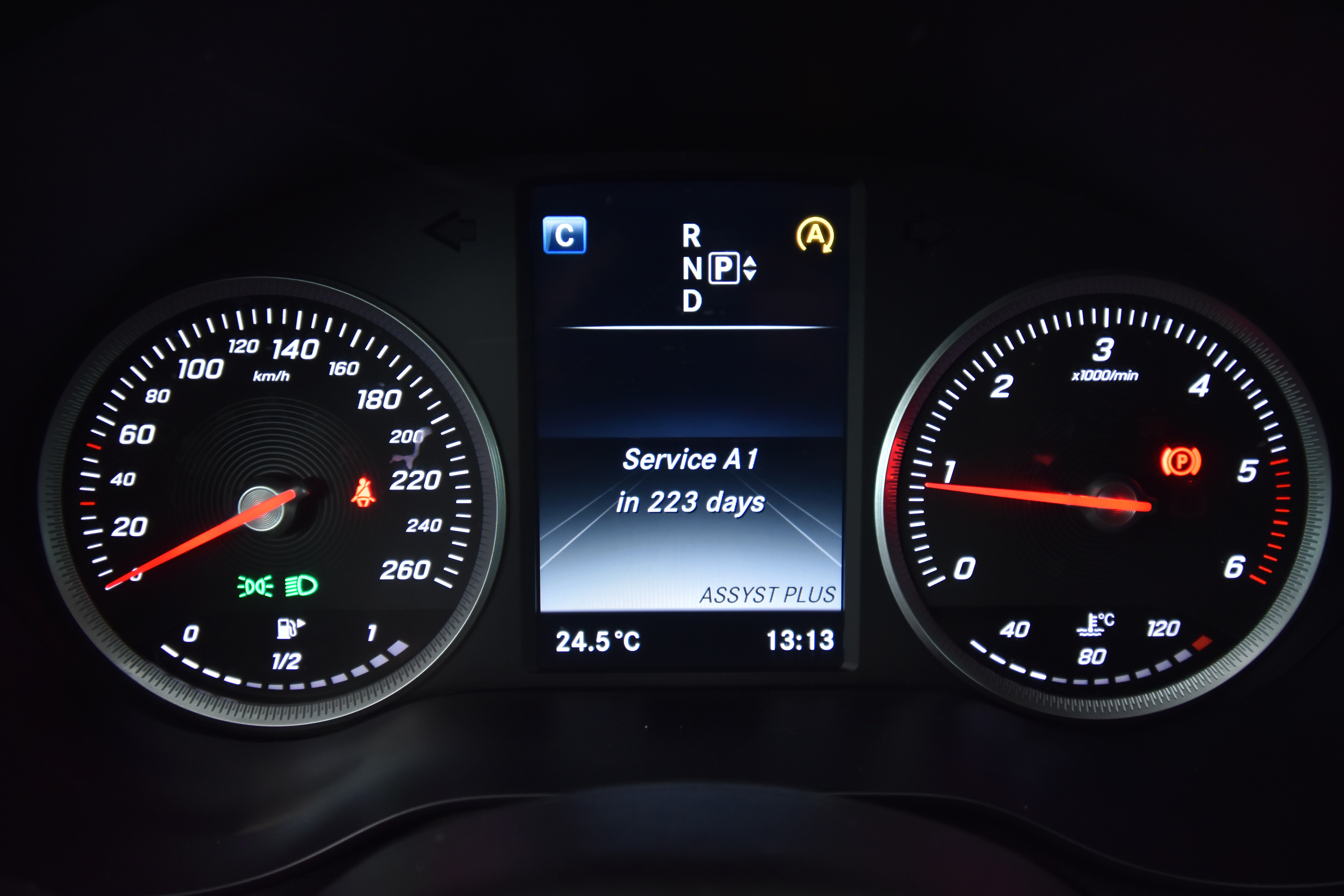 MERCEDES-BENZ C 2015