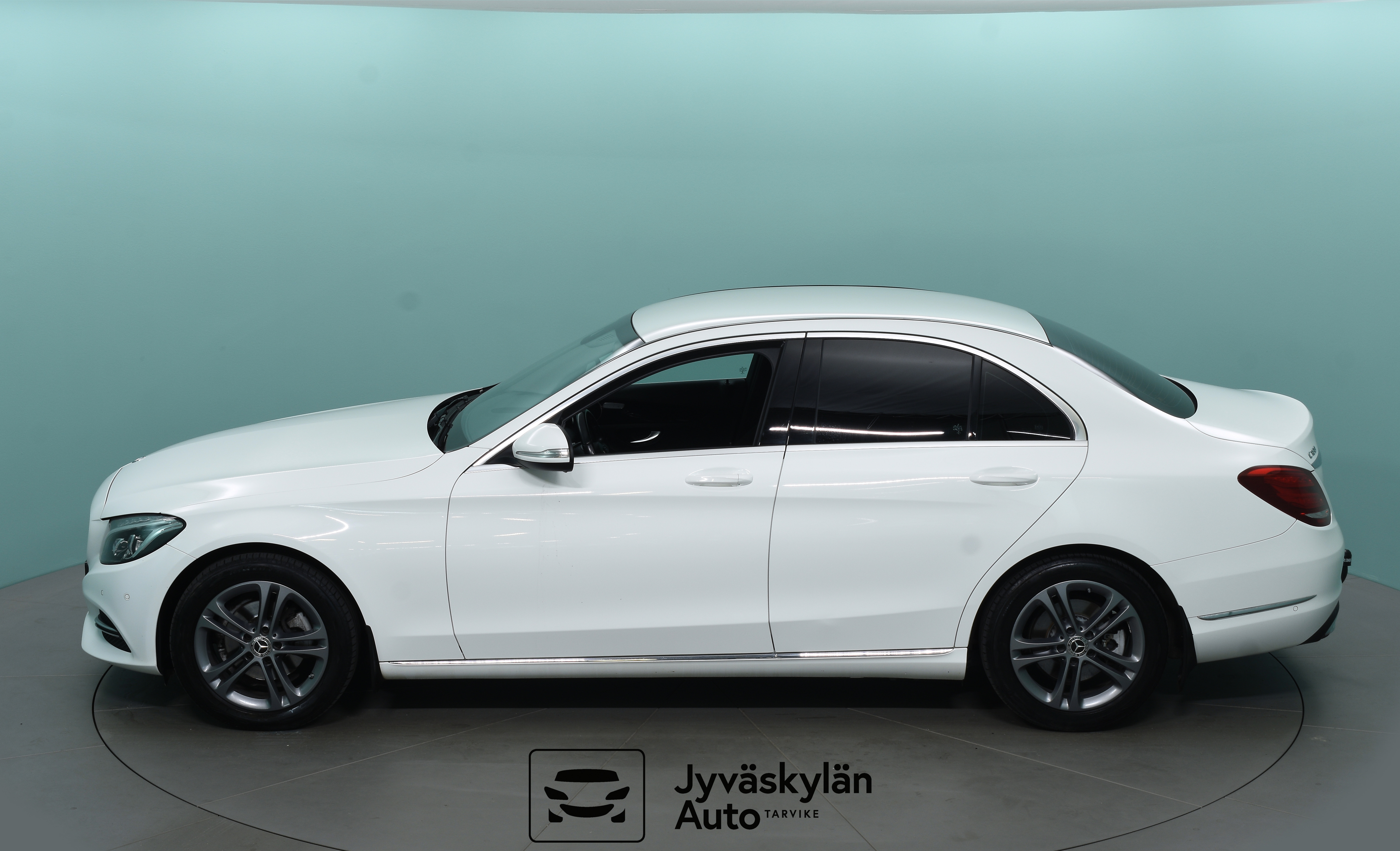 MERCEDES-BENZ C 2015