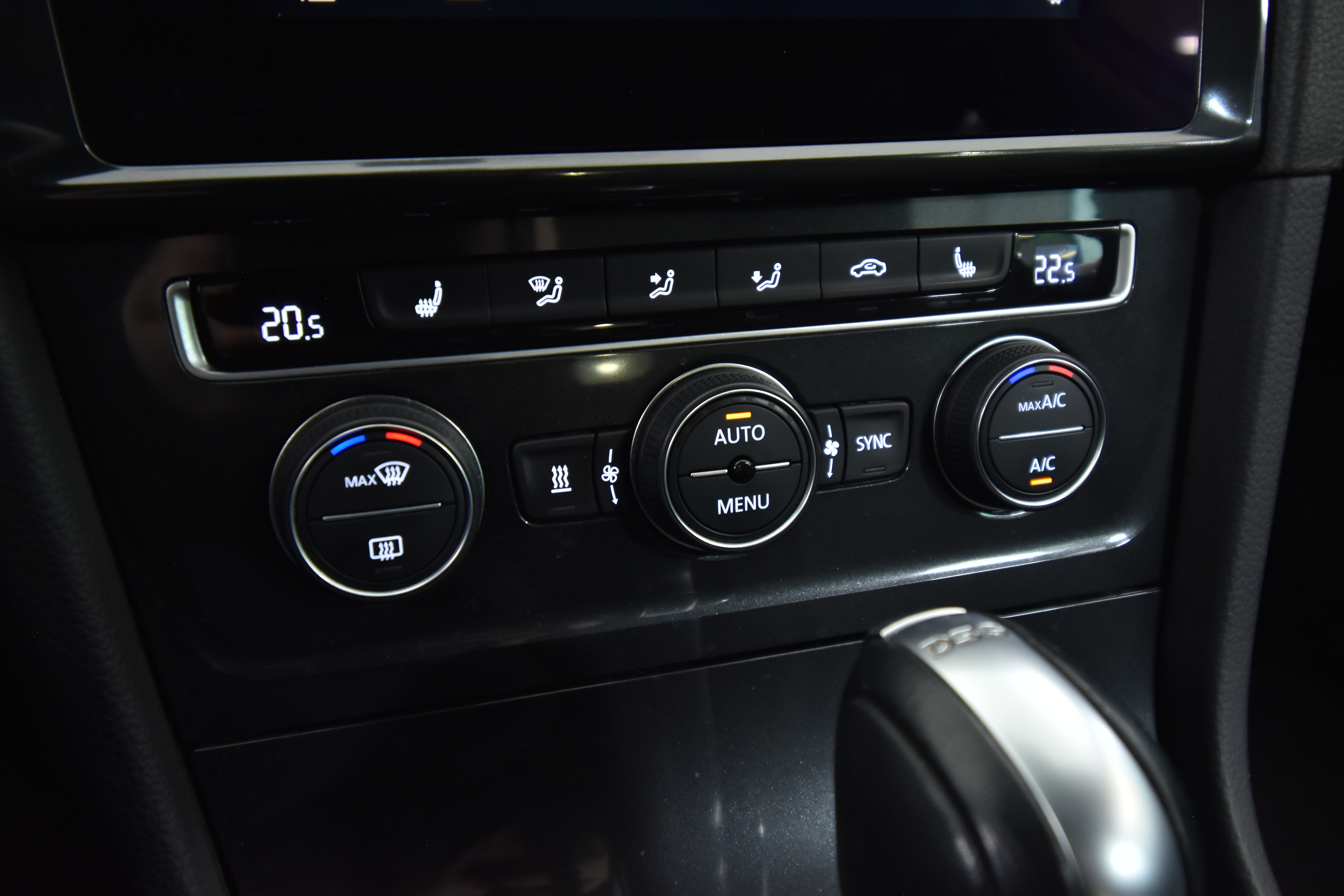 VOLKSWAGEN Golf 2017