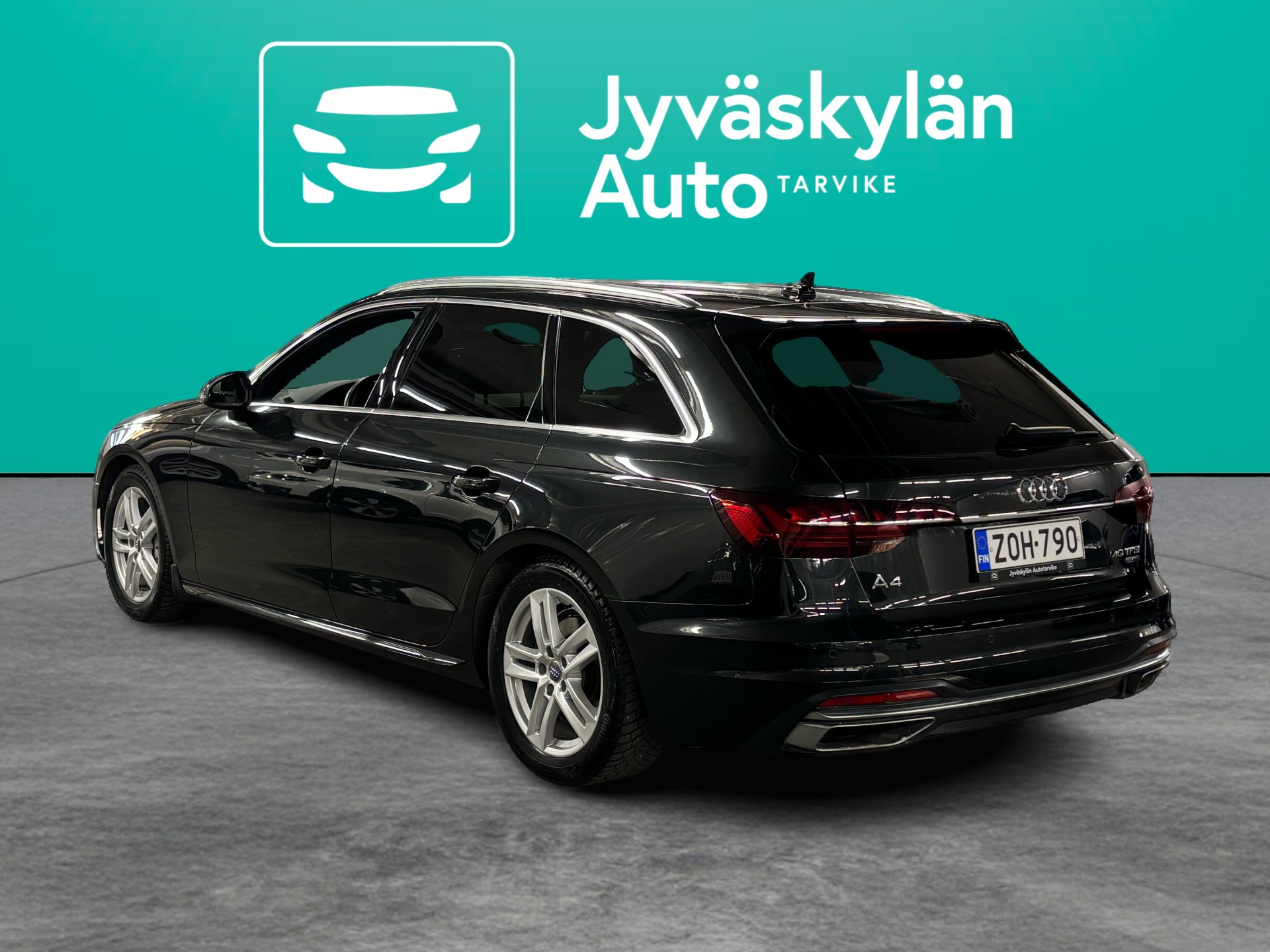 AUDI A4 2022