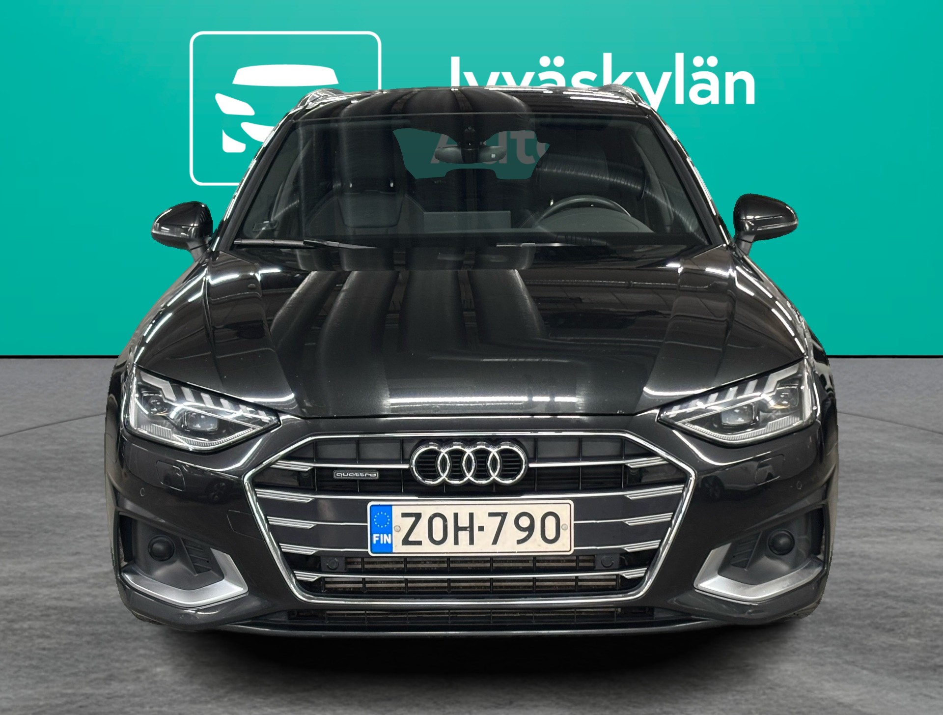 AUDI A4 2022