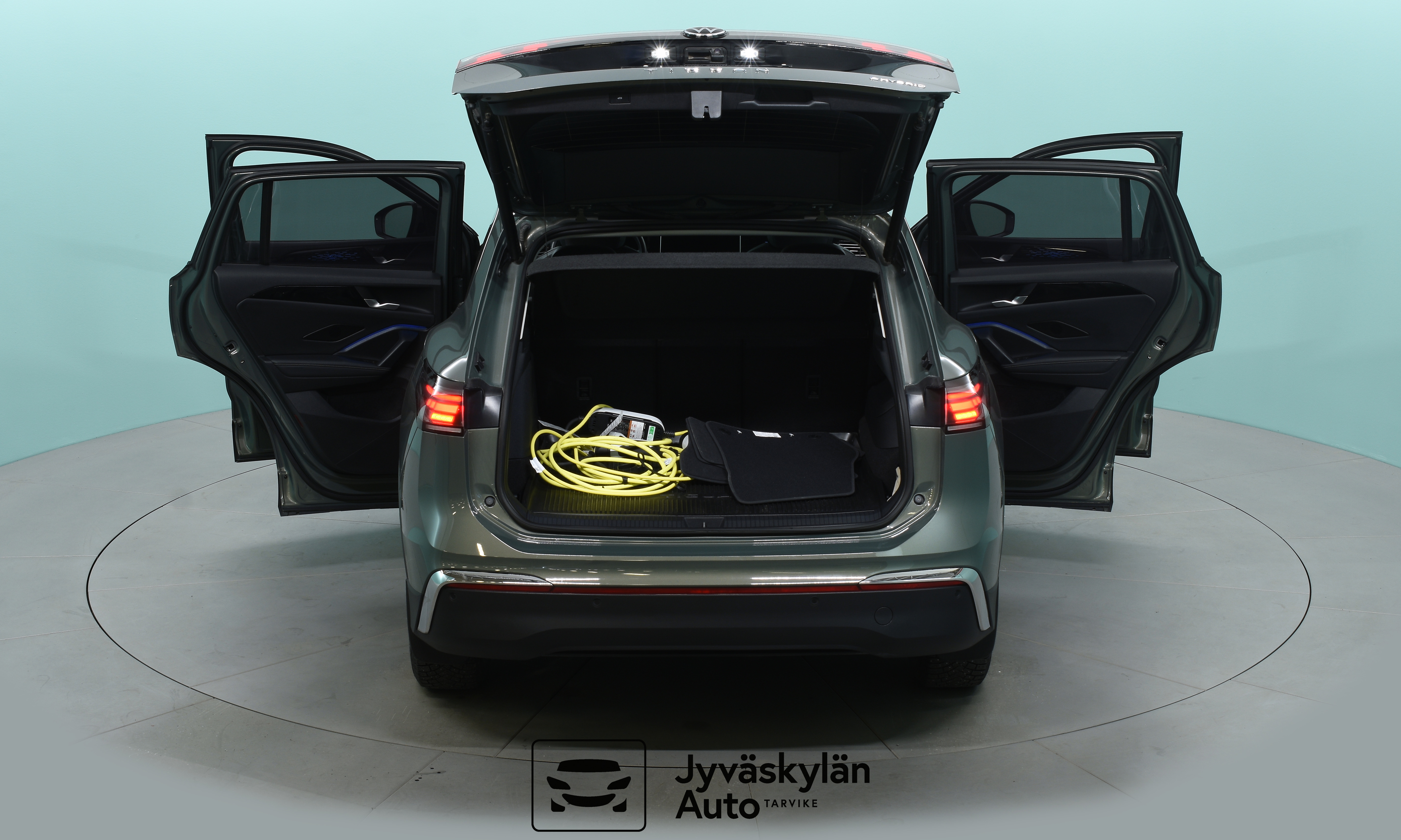 VOLKSWAGEN Tiguan 2024