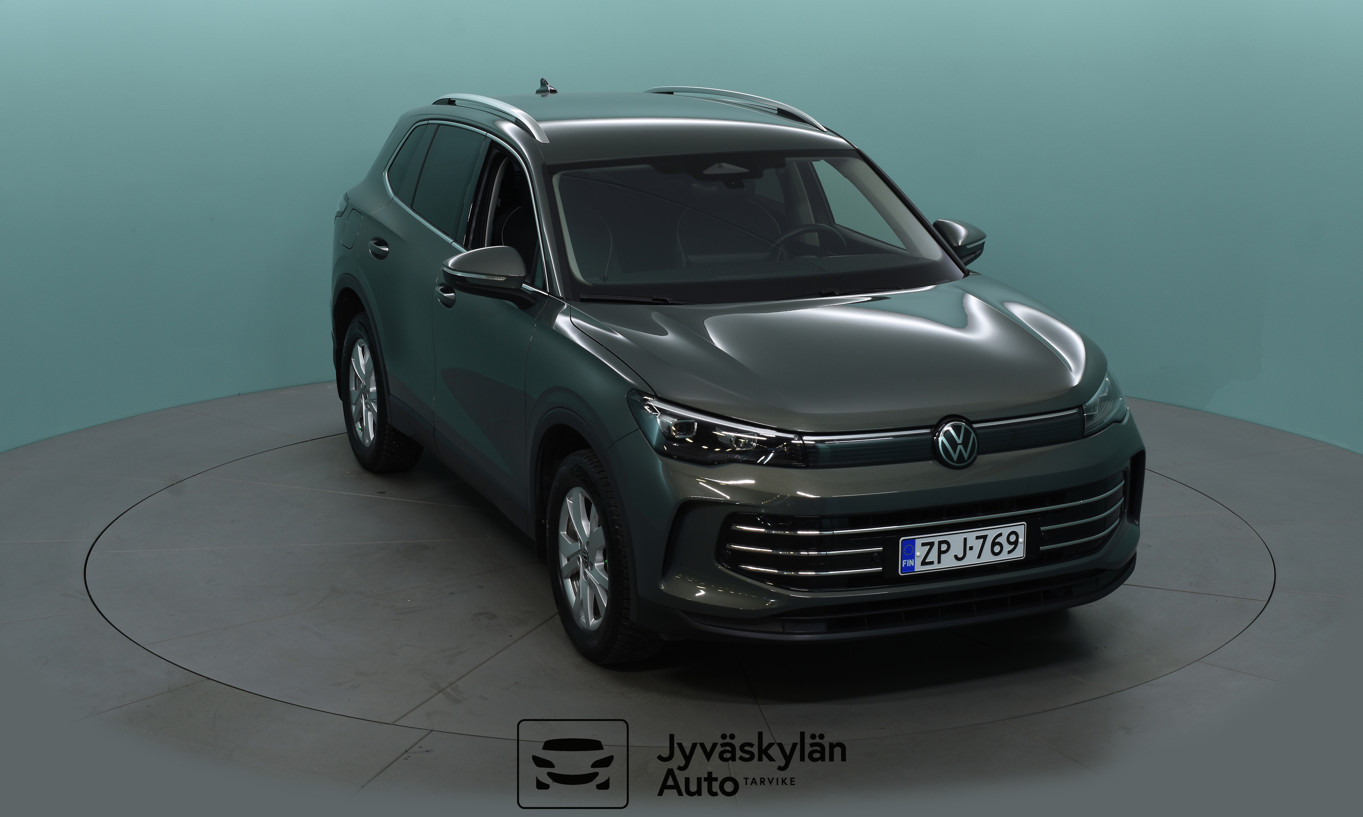 VOLKSWAGEN Tiguan 2024