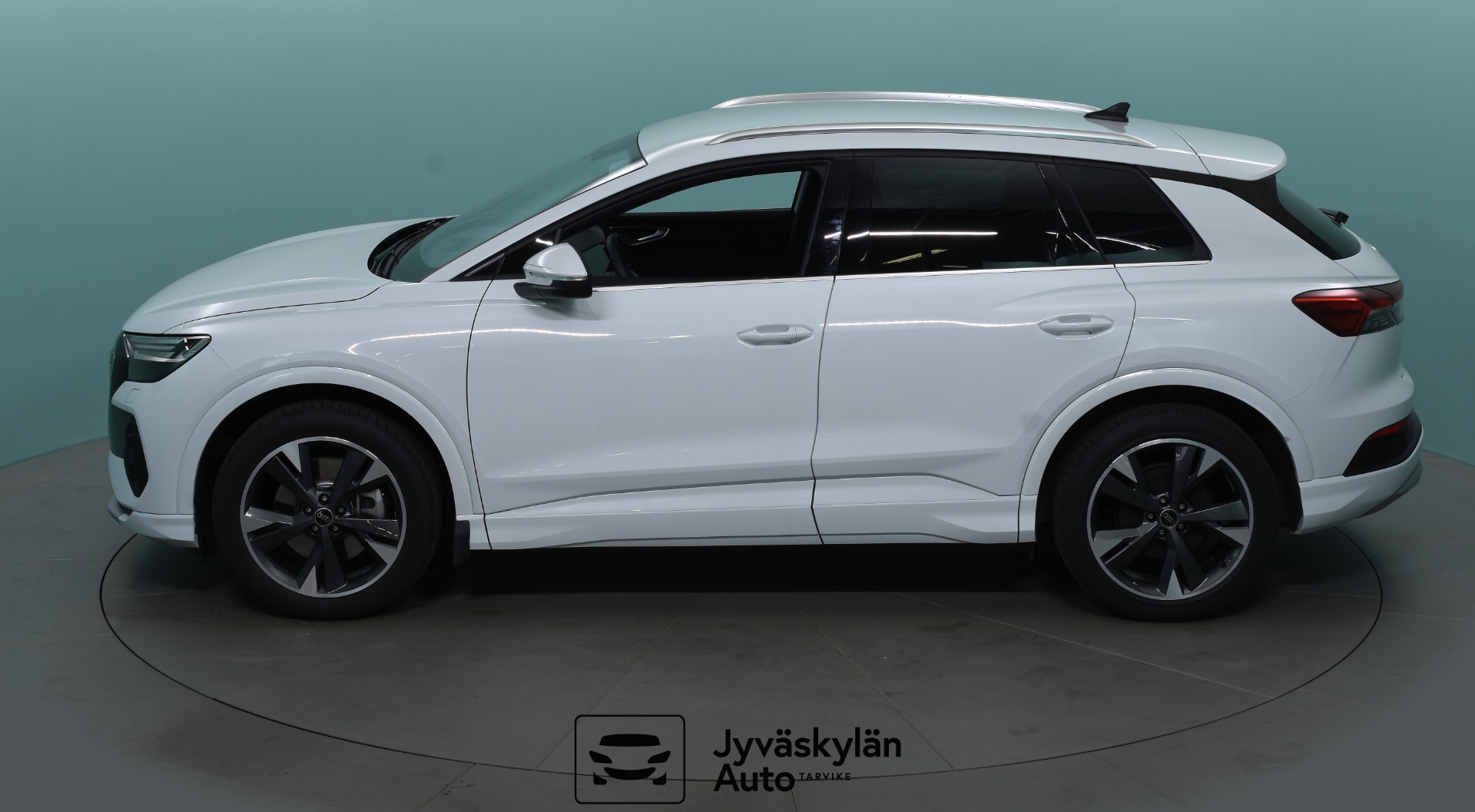 AUDI Q4 e-tron 2025