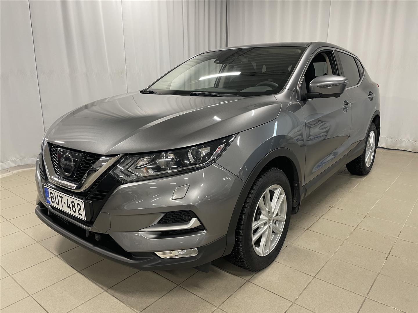 NISSAN QASHQAI DIG-T 115 N-Connecta 2WD 6M/T