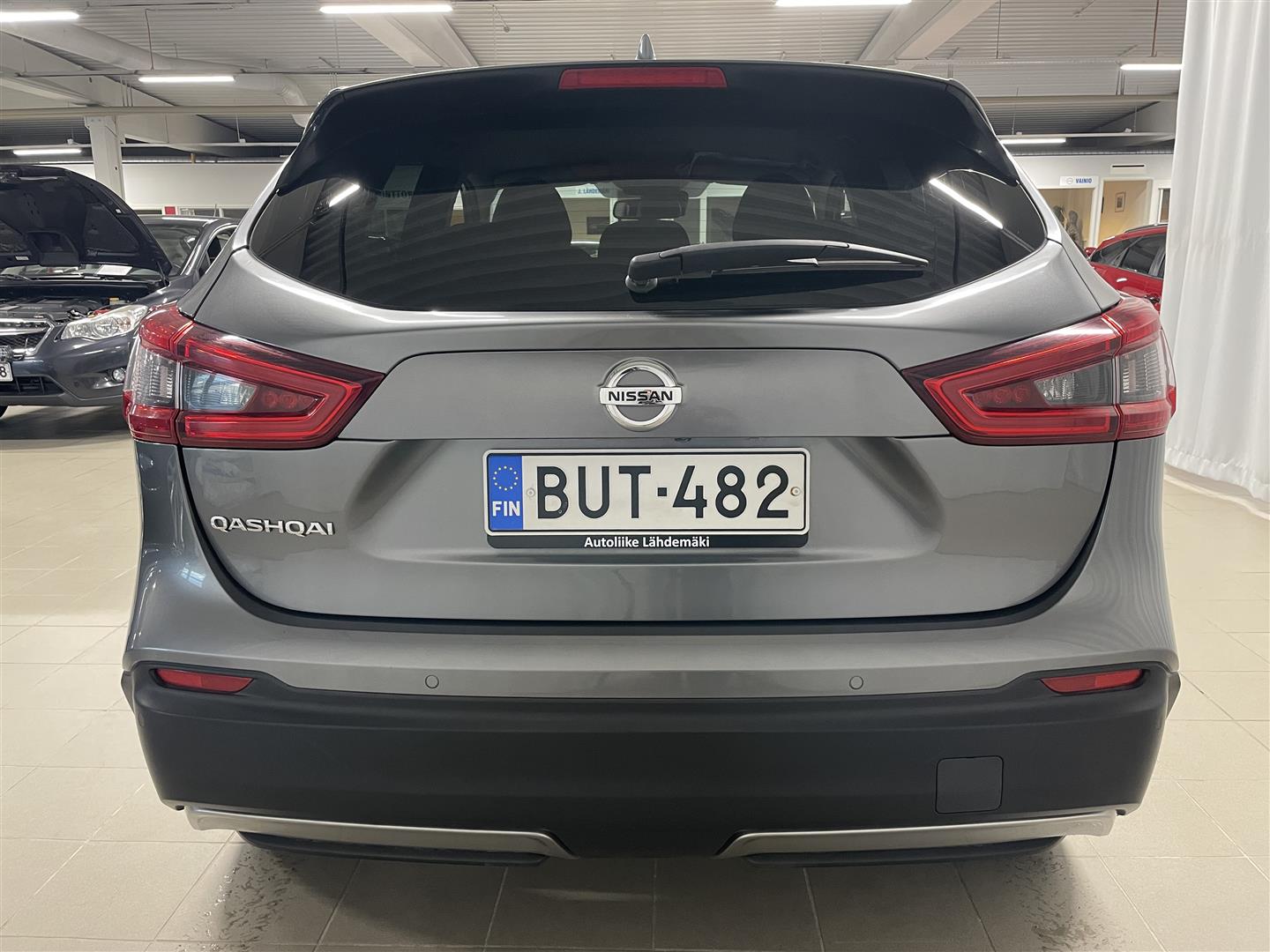 NISSAN QASHQAI DIG-T 115 N-Connecta 2WD 6M/T