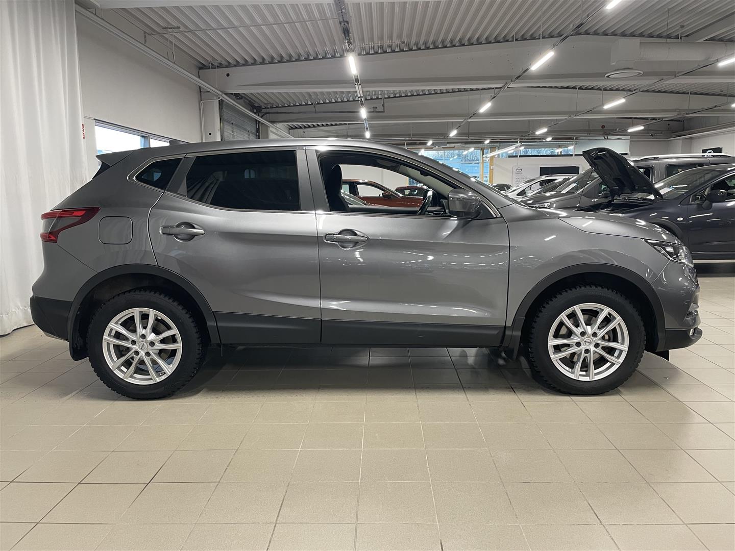 NISSAN QASHQAI DIG-T 115 N-Connecta 2WD 6M/T