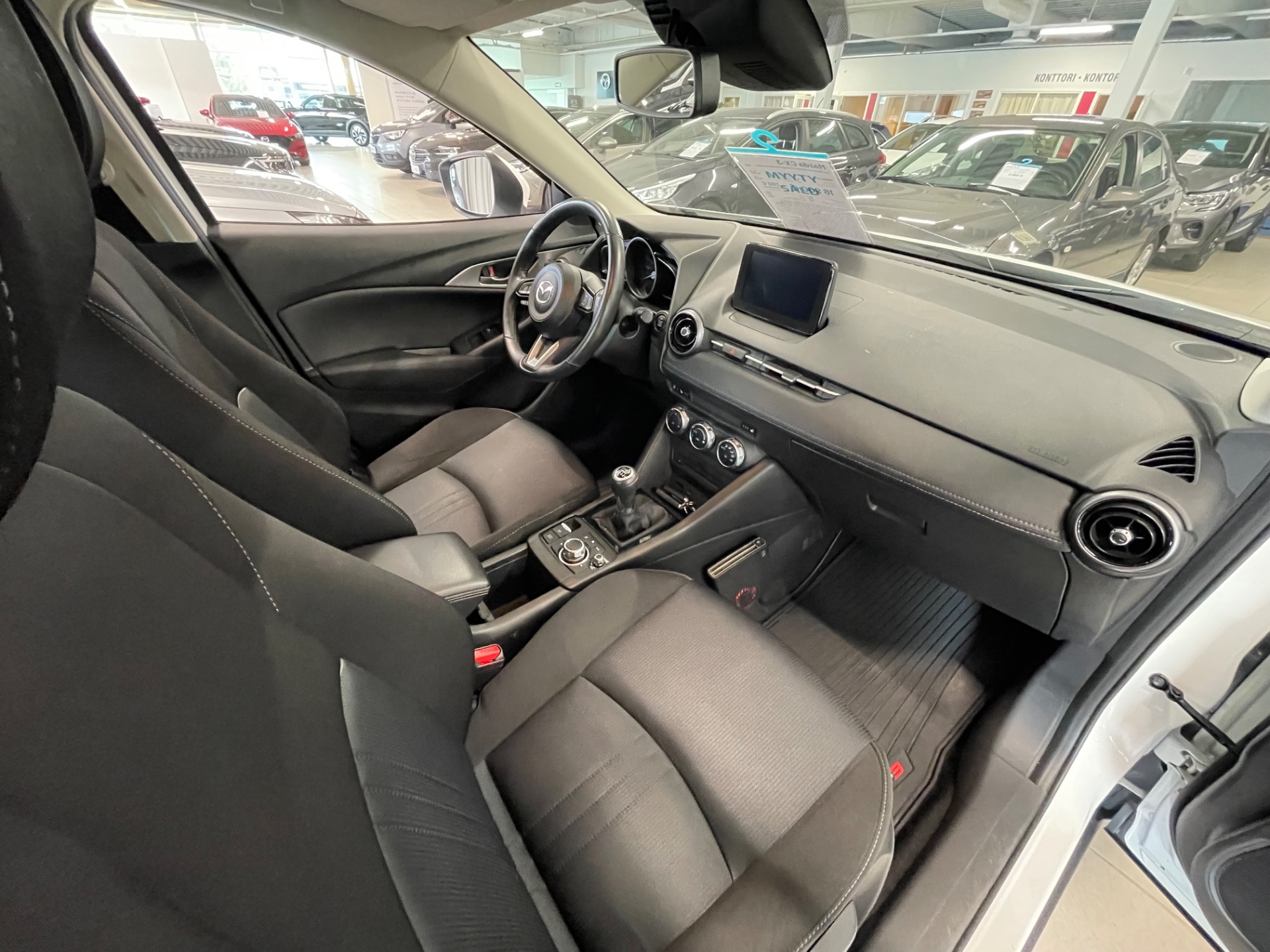 MAZDA CX-3 2,0 (120 hv) SKYACTIV-G Premium Plus Business 6MT GA3Y