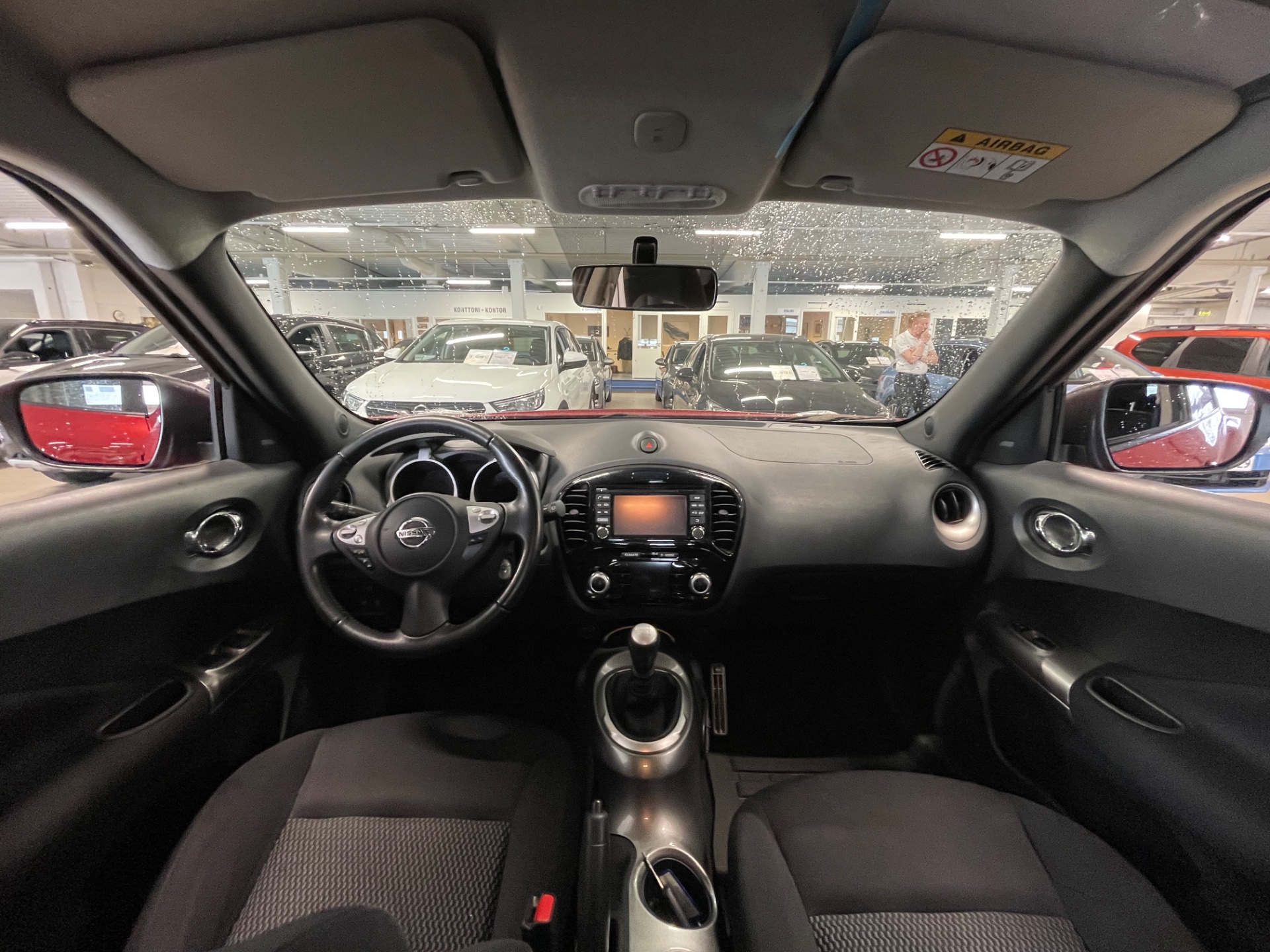 NISSAN Juke DIG-T 115 Acenta 2WD 6M/T Tech Pack / 360 kamera / Navi / Jakoketju vaihdettu