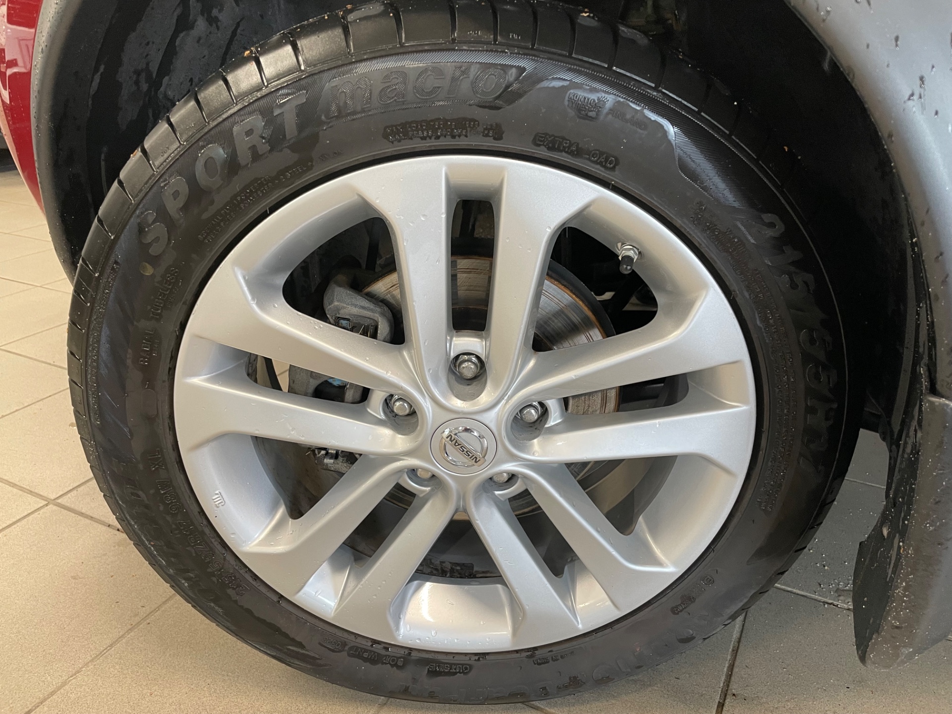 NISSAN Juke DIG-T 115 Acenta 2WD 6M/T Tech Pack / 360 kamera / Navi / Jakoketju vaihdettu