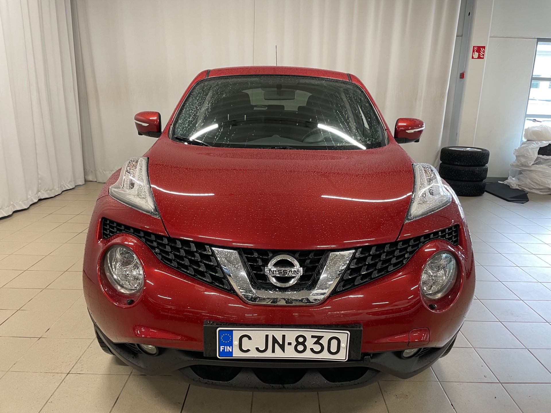 NISSAN Juke DIG-T 115 Acenta 2WD 6M/T Tech Pack / 360 kamera / Navi / Jakoketju vaihdettu
