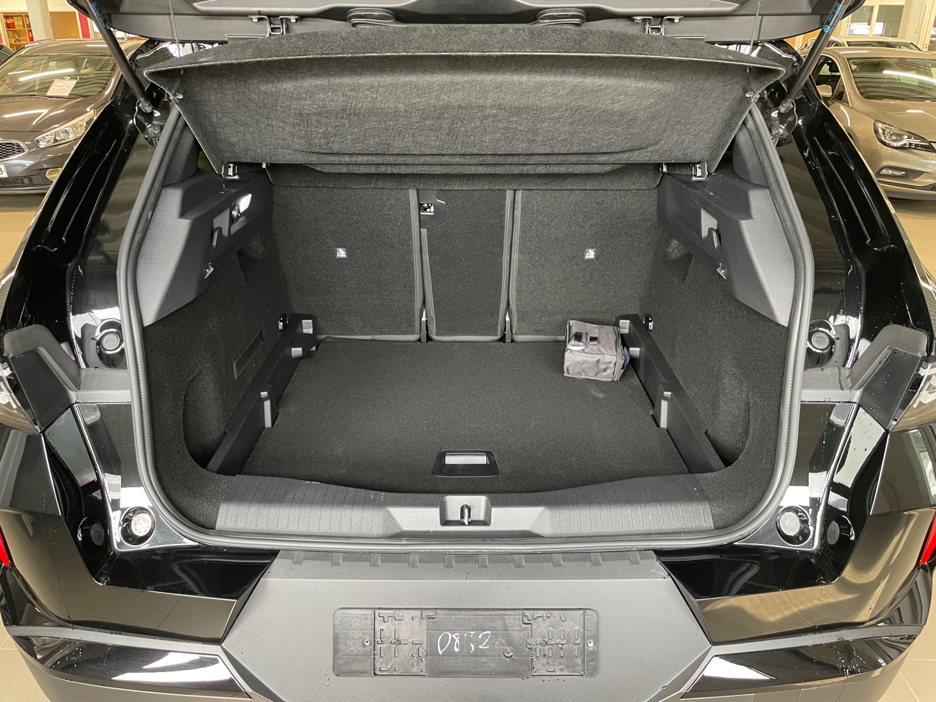 Opel Grandland Hybrid 145 GS Automaatti / Korkotarjous 2,99% + kulut