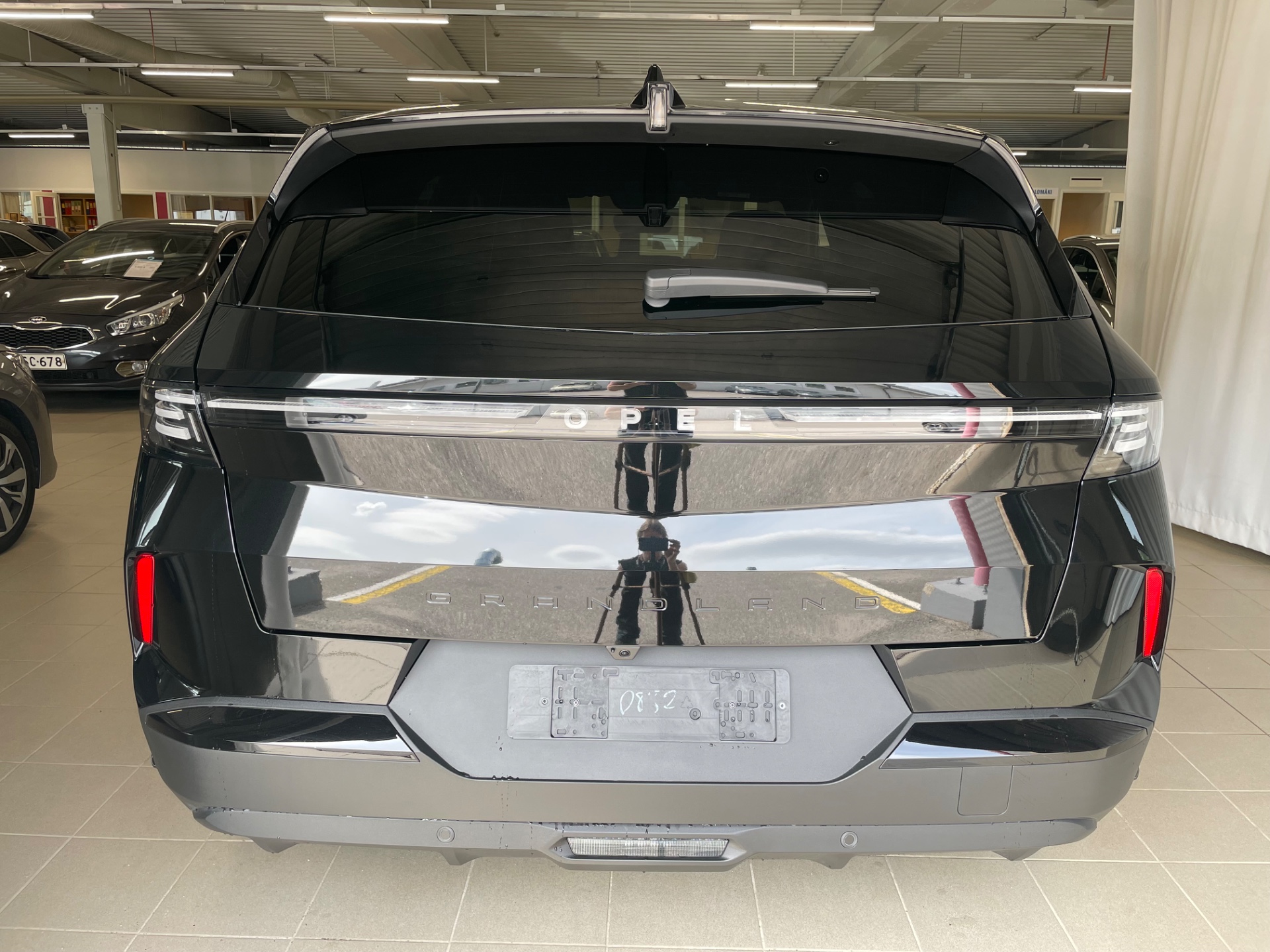 Opel Grandland Hybrid 145 GS Automaatti / Korkotarjous 2,99% + kulut