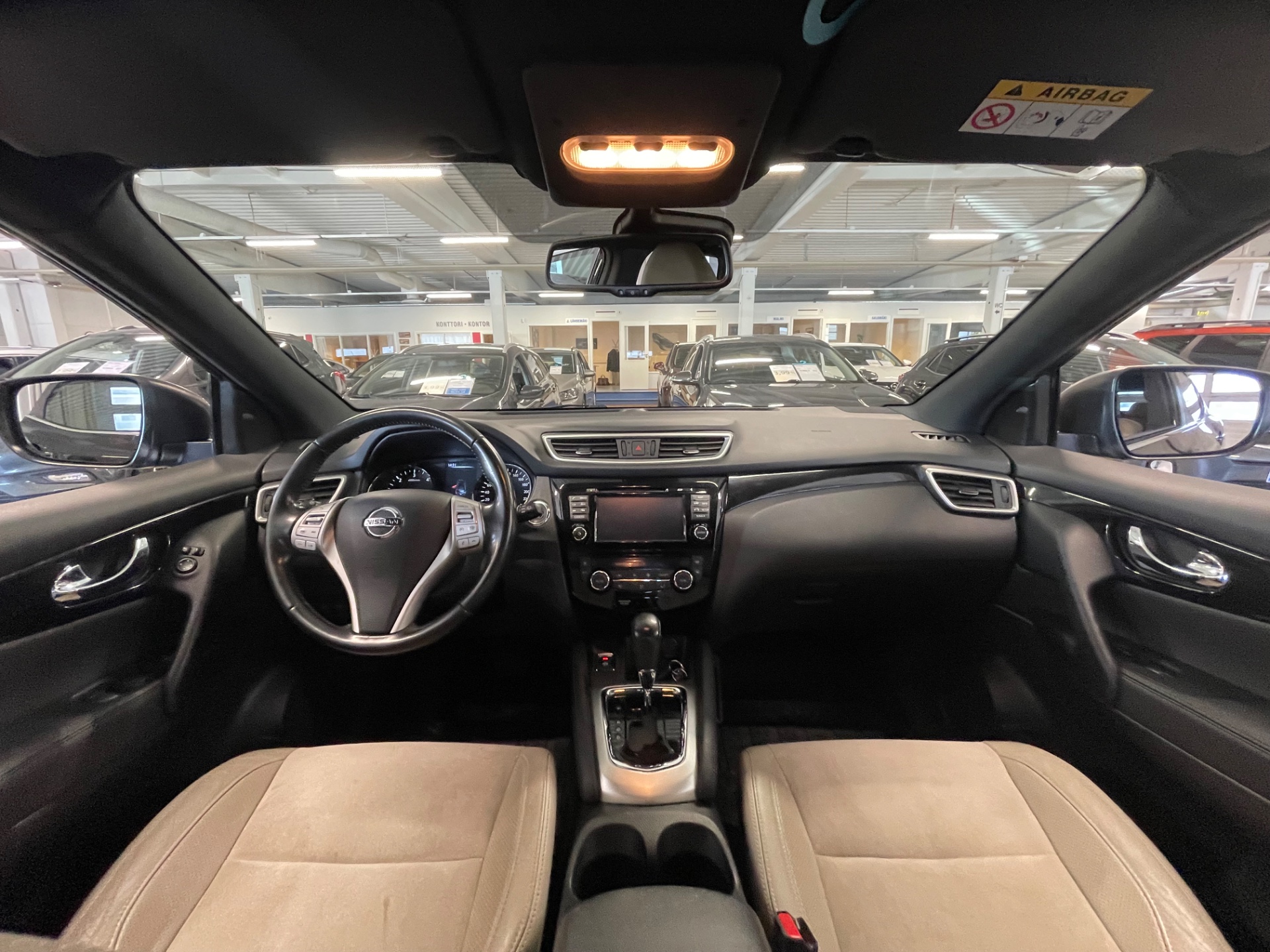 NISSAN QASHQAI dCi 130 Business 360 2WD Xtronic Alcantara / Juuri huollettu