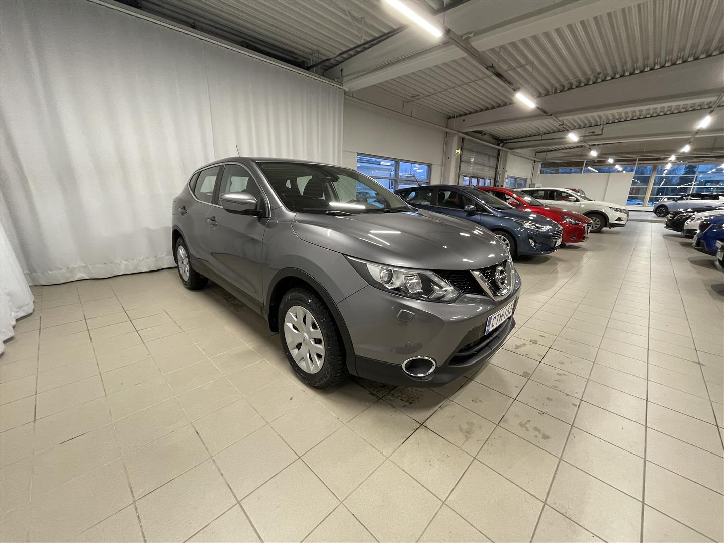 NISSAN QASHQAI DIG-T 115 Acenta 2WD 6M/T Safety Pack