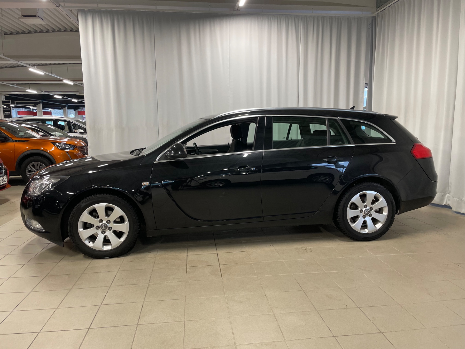 OPEL Insignia Sports Tourer Edition 1,4 Turbo ecoFLEX Start/Stop 103kW MT6 BL