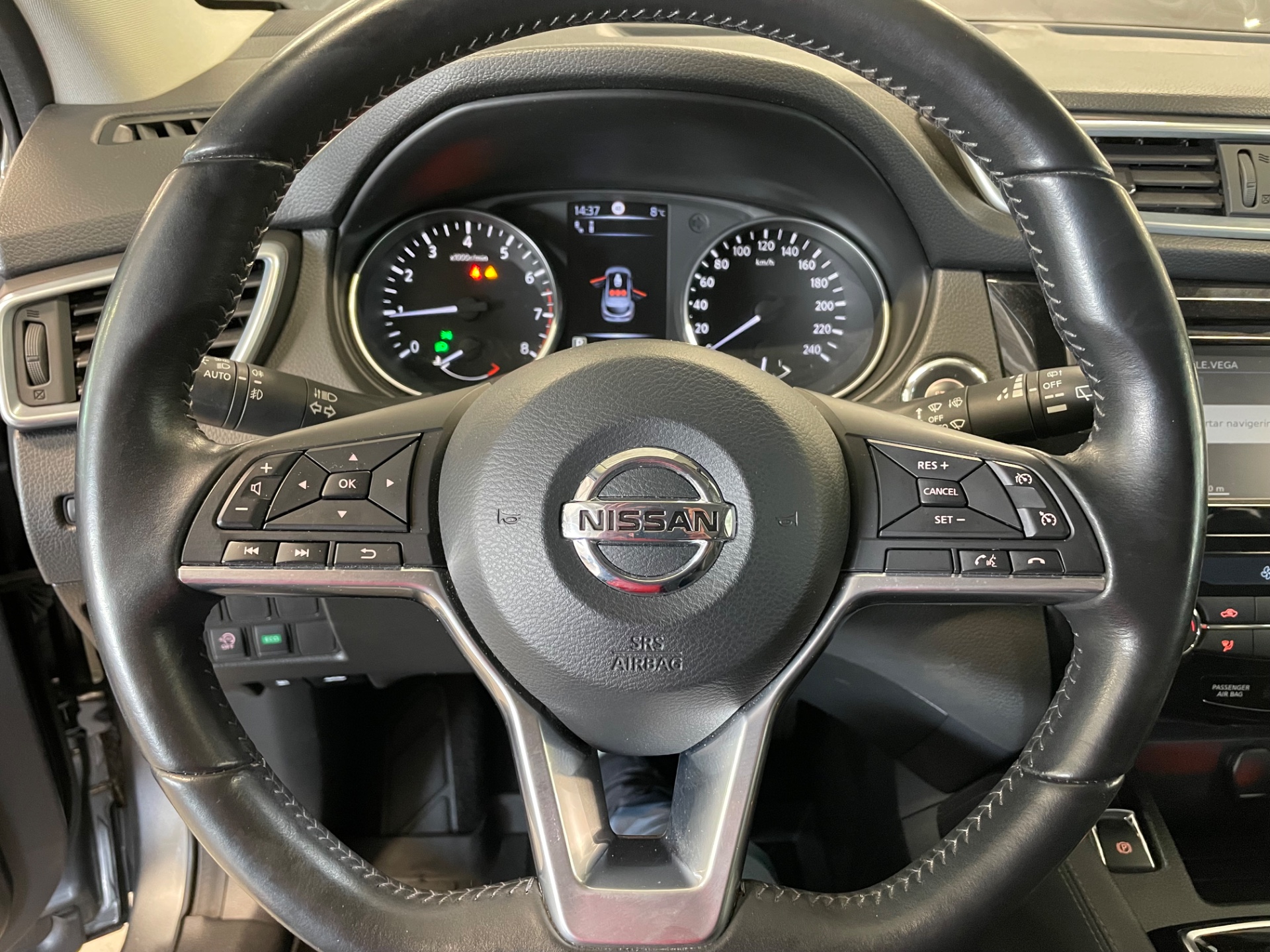 NISSAN QASHQAI DIG-T 115 Tekna 2WD Xtronic 18" / Vähän ajettu / Hyvin varusteltu / Huollettu 04/2025 /