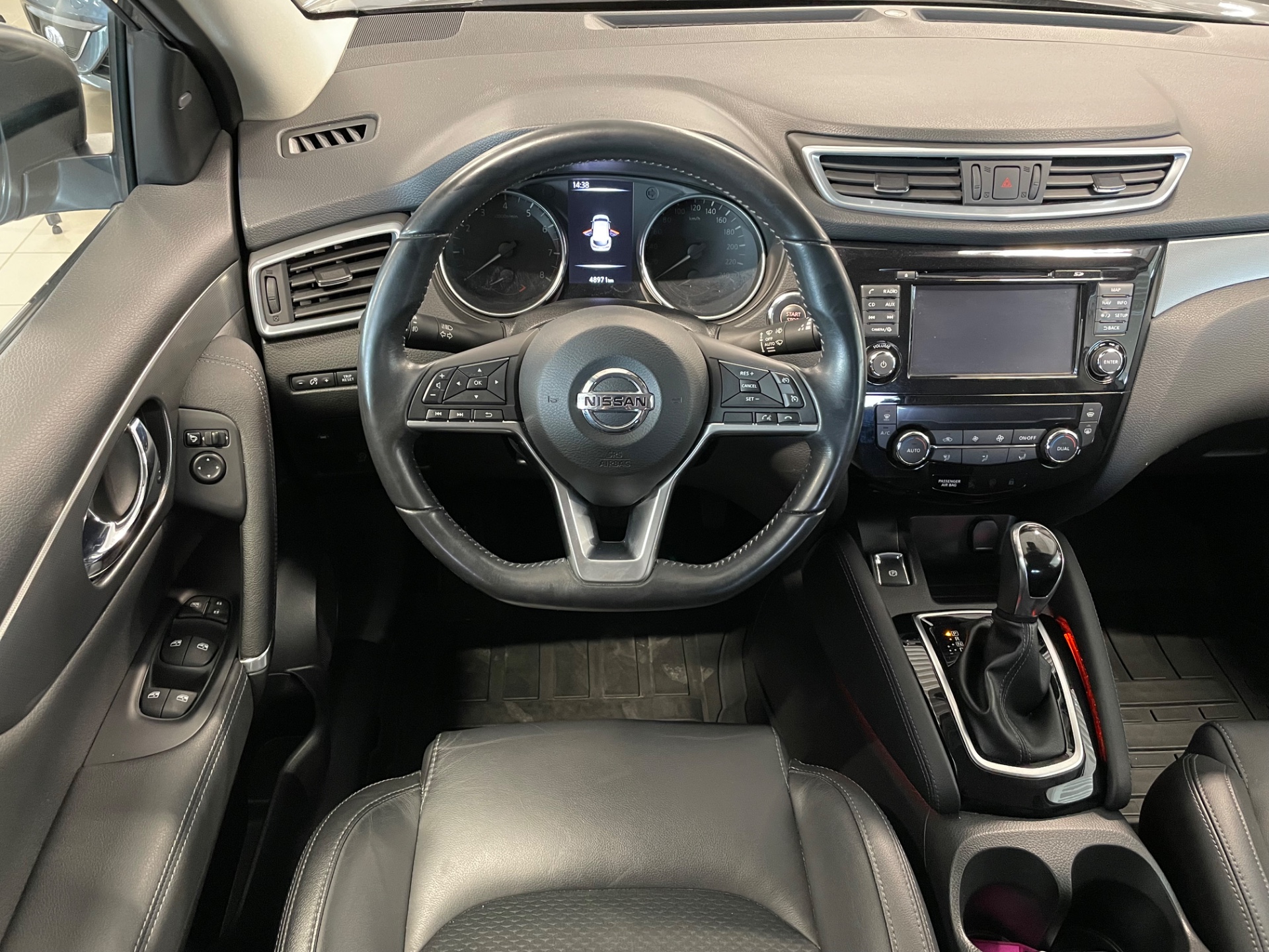 NISSAN QASHQAI DIG-T 115 Tekna 2WD Xtronic 18" / Vähän ajettu / Hyvin varusteltu / Huollettu 04/2025 /