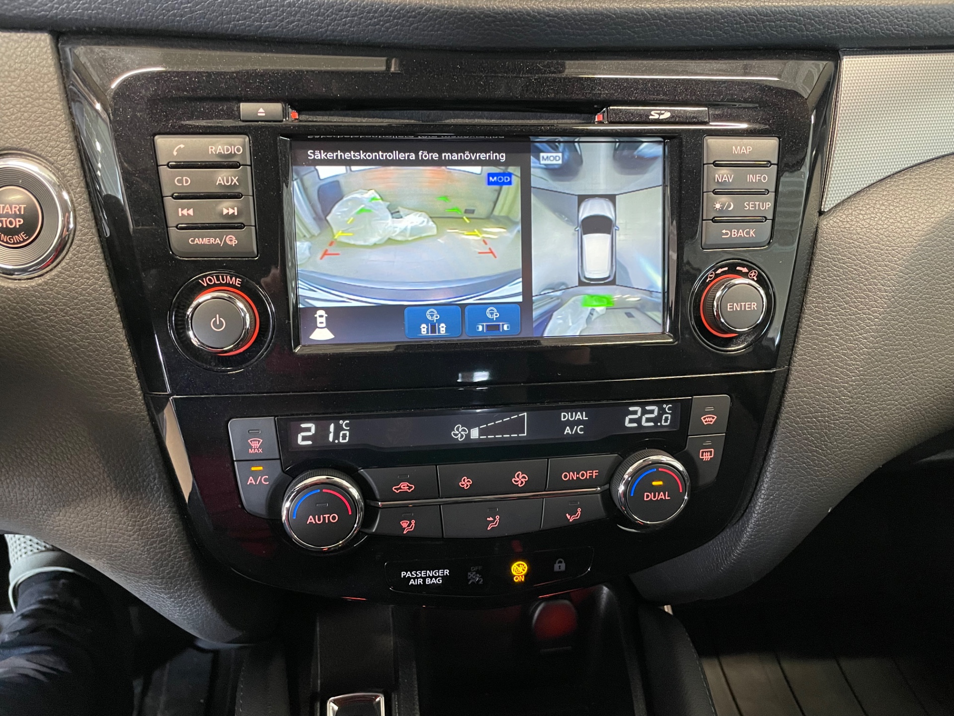 NISSAN QASHQAI DIG-T 115 Tekna 2WD Xtronic 18" / Vähän ajettu / Hyvin varusteltu / Huollettu 04/2025 /