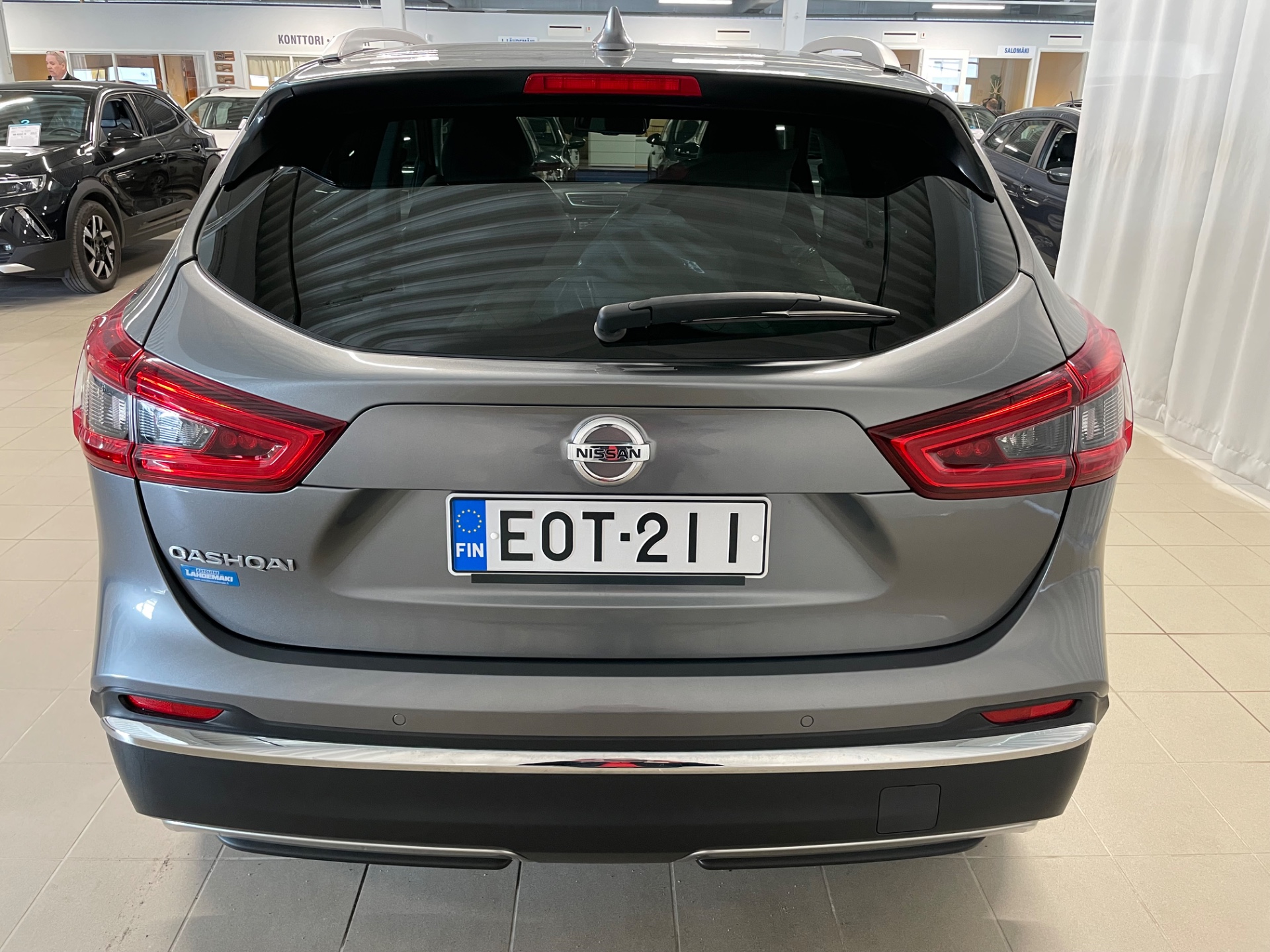 NISSAN QASHQAI DIG-T 115 Tekna 2WD Xtronic 18" / Vähän ajettu / Hyvin varusteltu / Huollettu 04/2025 /
