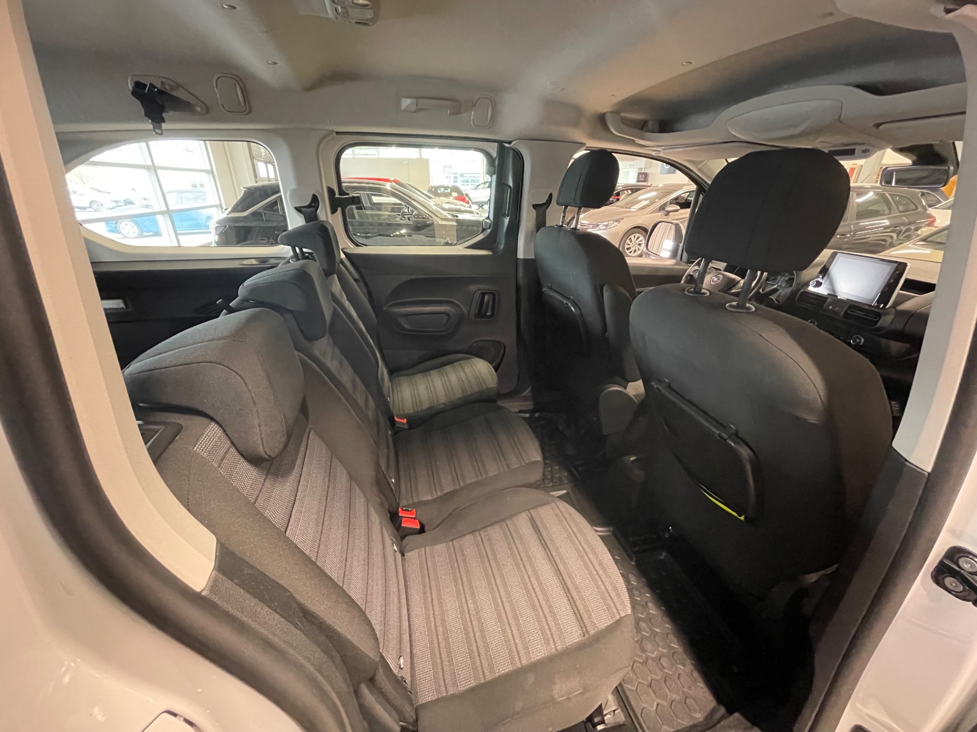 OPEL COMBO Life XL Enjoy 1,5 DT ECOTEC Start/Stop 75 kW MT5