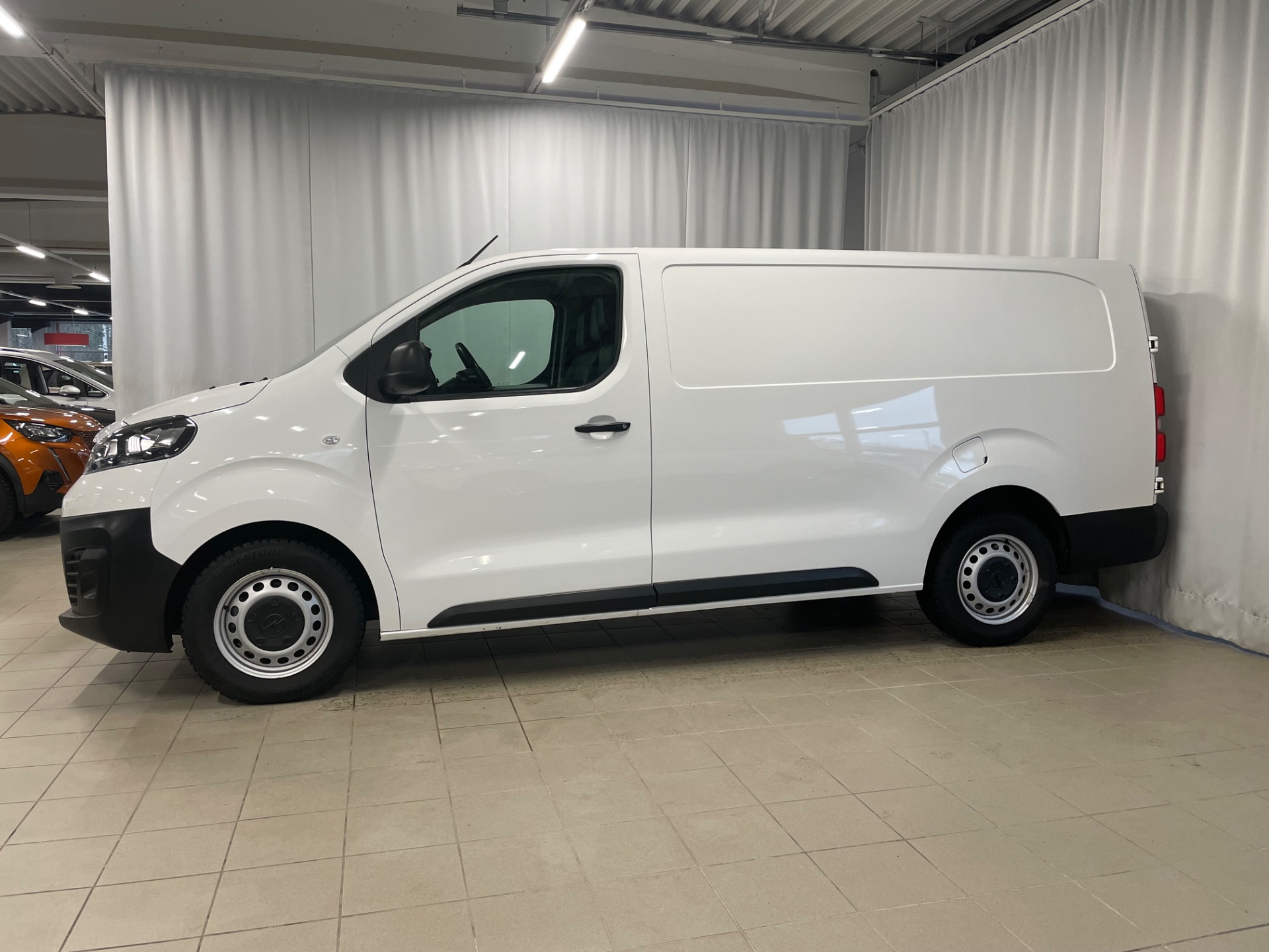 OPEL VIVARO Van Comfort L 120 D Turbo A S/S / 1-omistaja / ALV-vähennyskelpoinen