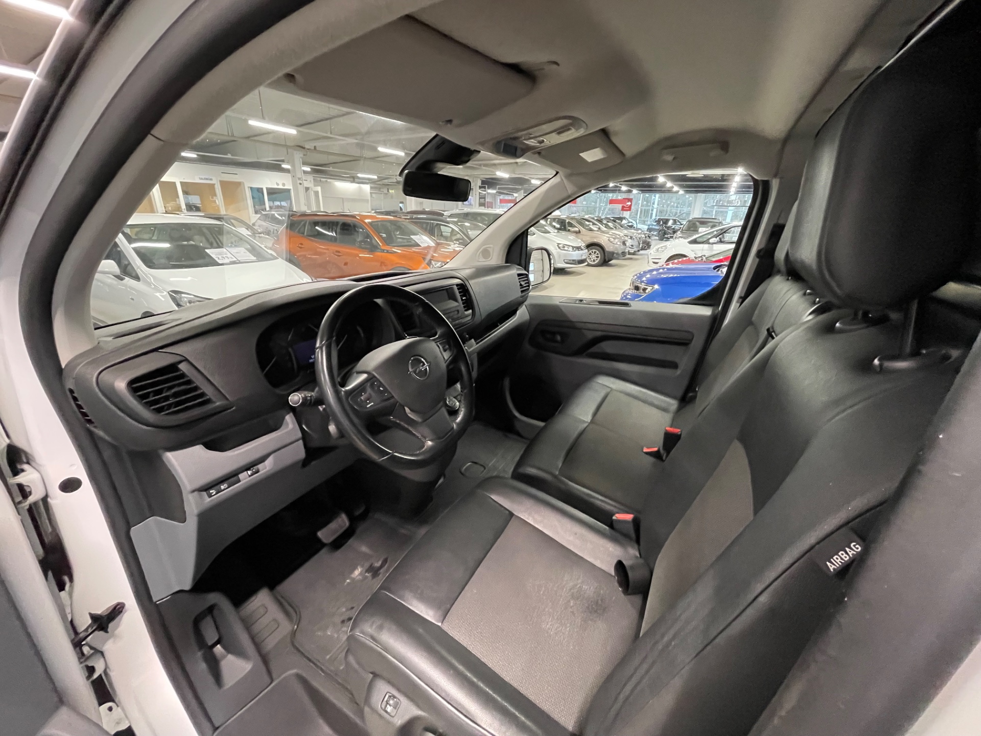 OPEL VIVARO Van Comfort L 120 D Turbo A S/S / 1-omistaja / ALV-vähennyskelpoinen