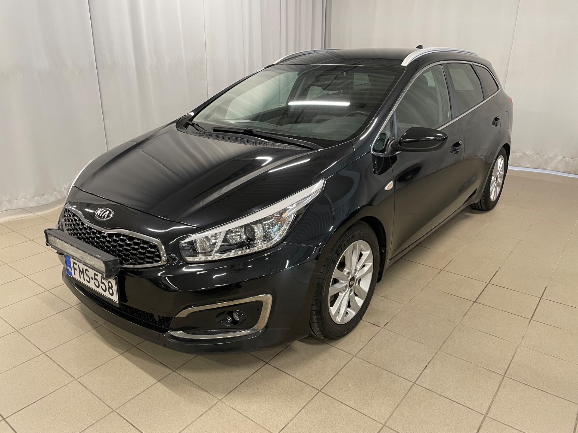 KIA cee'd 1,0 ISG 100hv Edition 7 SW EcoDynamics / Juuri huollettu / Seuraava katsastus 2027