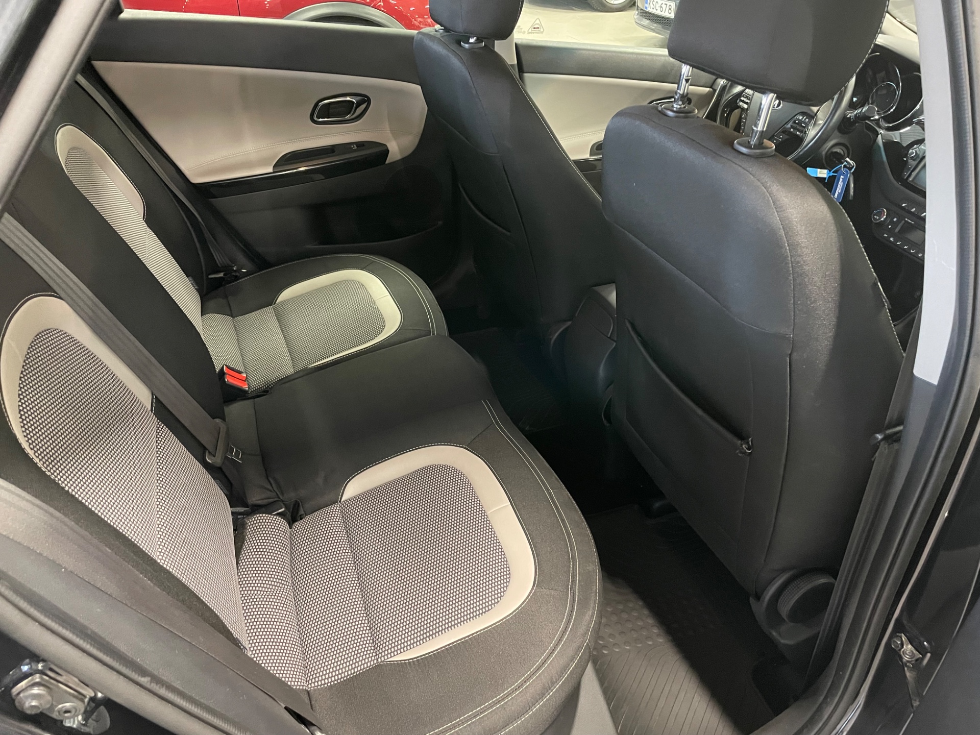 KIA cee'd 1,0 ISG 100hv Edition 7 SW EcoDynamics / Juuri huollettu / Seuraava katsastus 2027