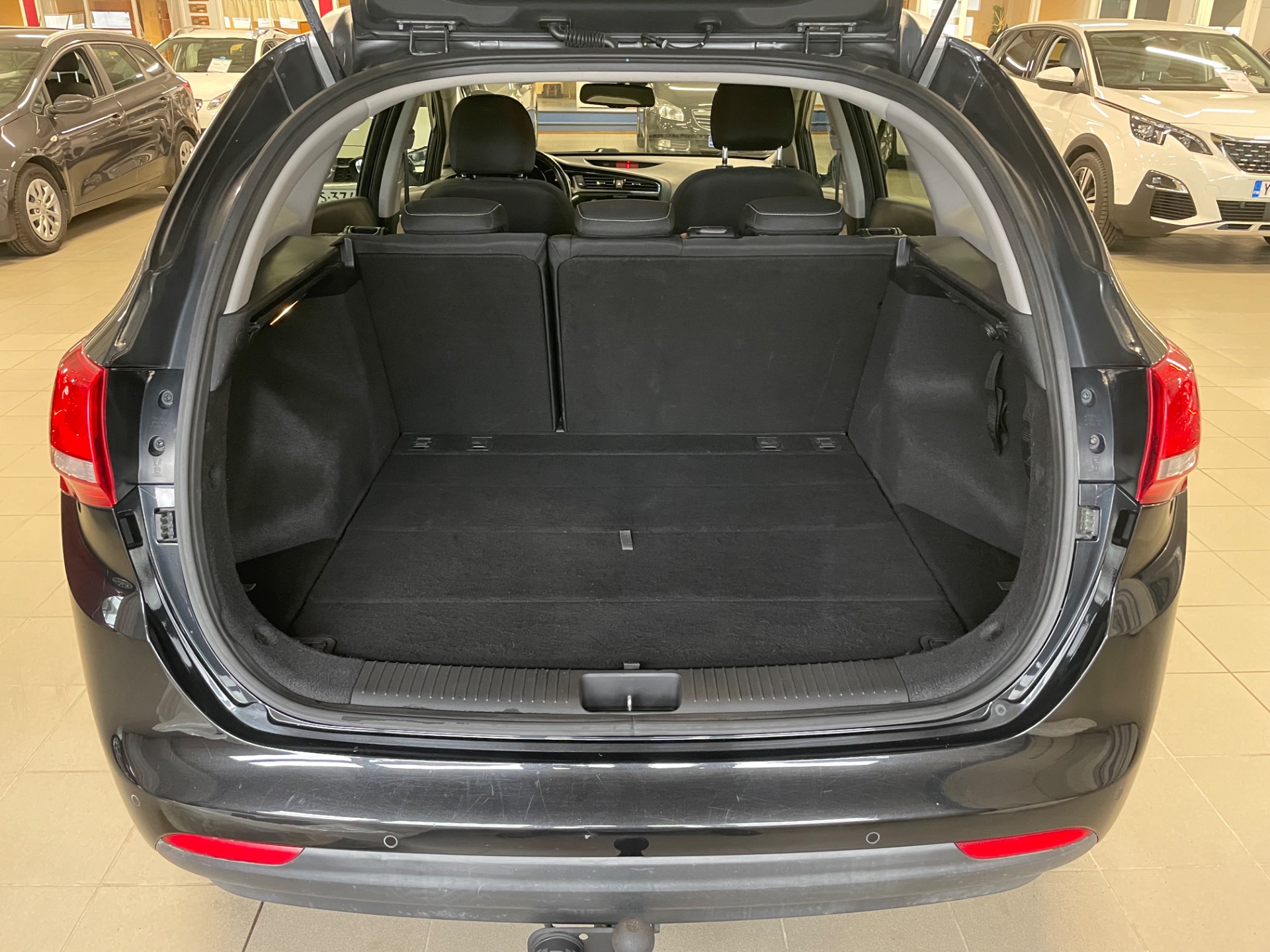 KIA cee'd 1,0 ISG 100hv Edition 7 SW EcoDynamics / Juuri huollettu / Seuraava katsastus 2027